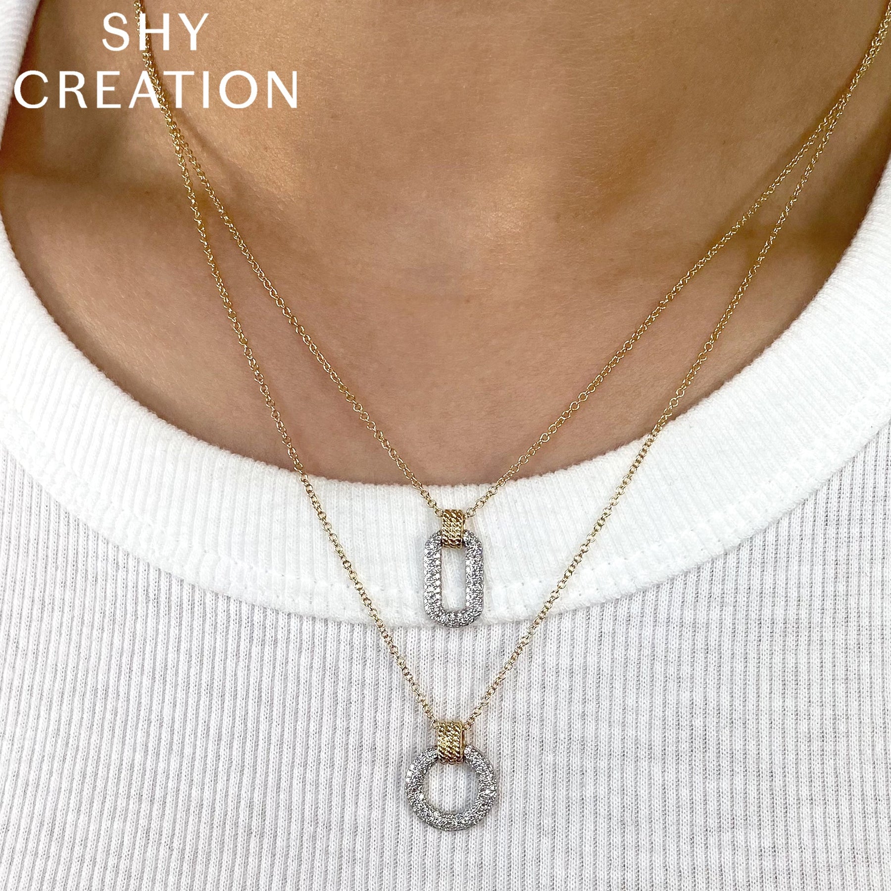 14K Gold Two Tone 0.18 Carat Diamond Circle Pendant Necklace - Queen May