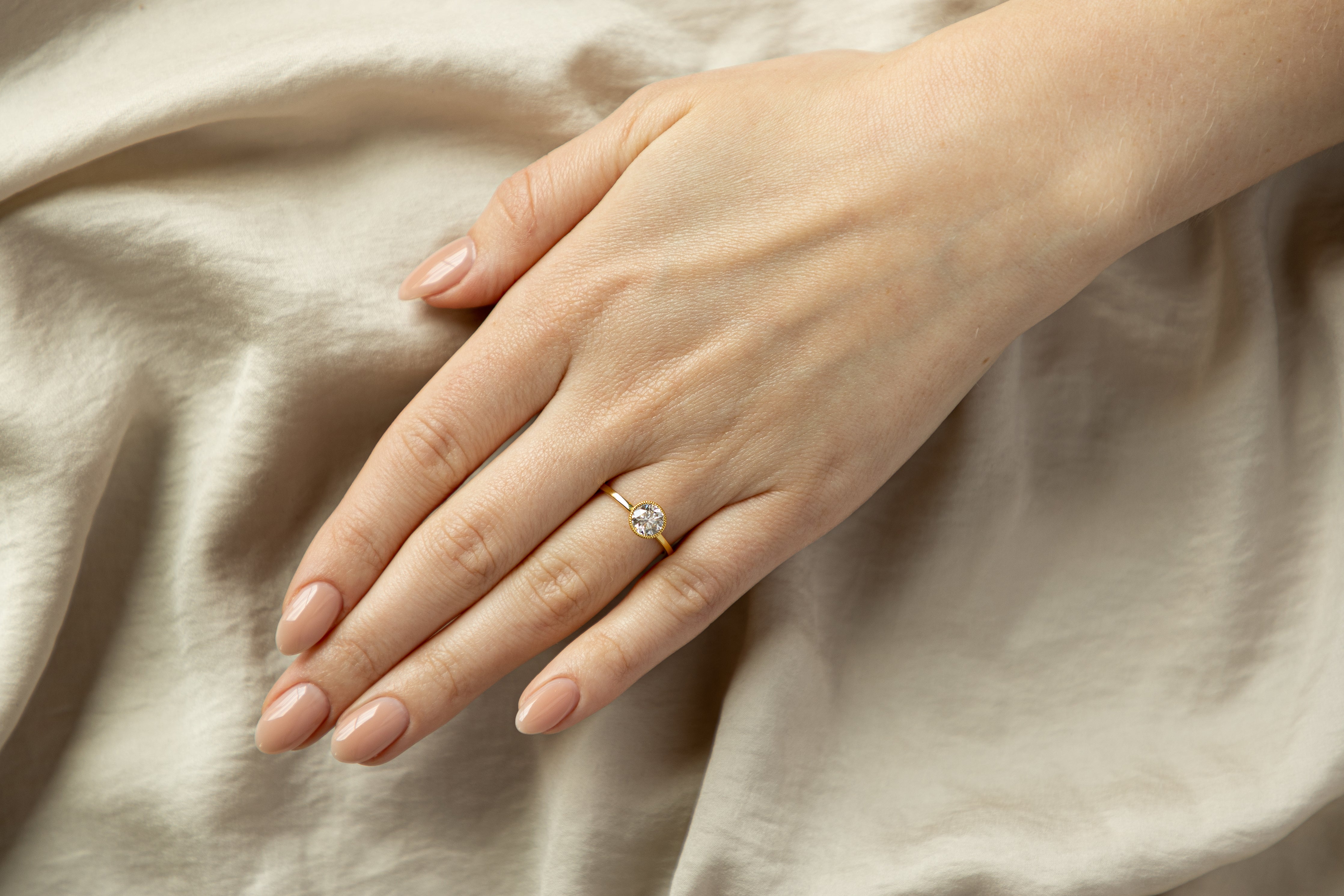 18K Yellow Gold 1.01 Carat Round Brilliant Diamond Bezel Engagement Ring - Queen May