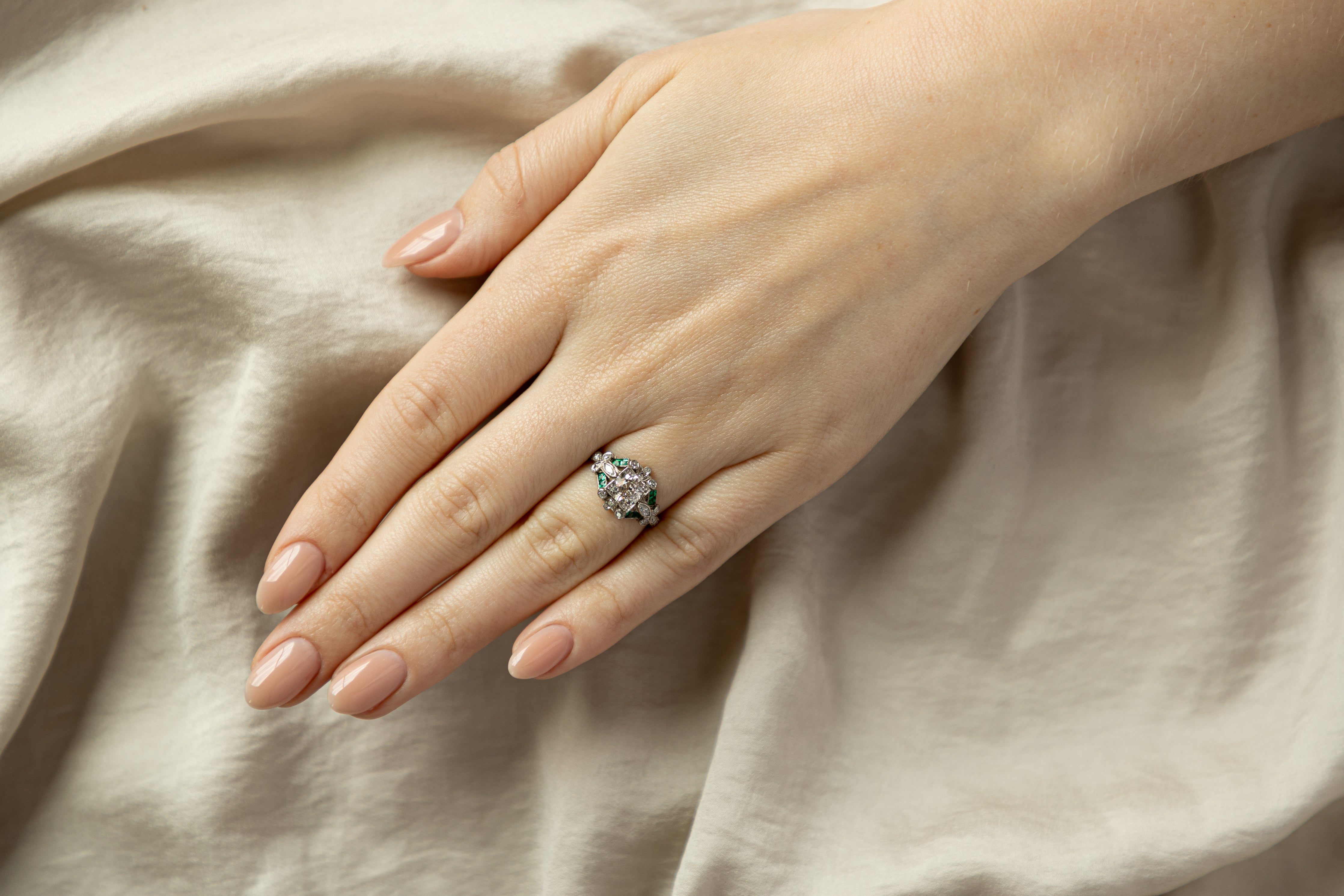 Art Deco Platinum 0.90 Carat Old European Cut Diamond & Natural Emerald Engagement Ring - Queen May