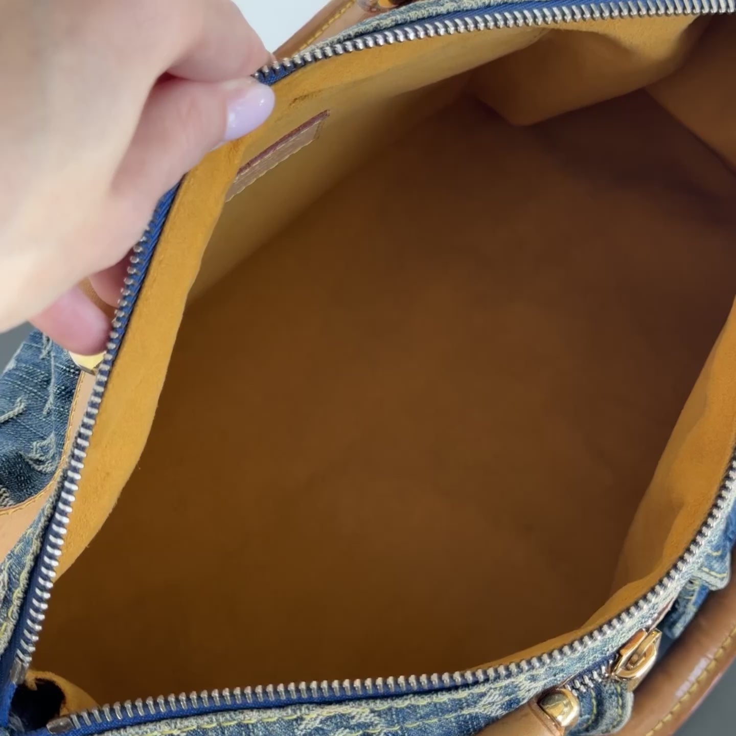 Louis Vuitton Denim Speedy - Queen May