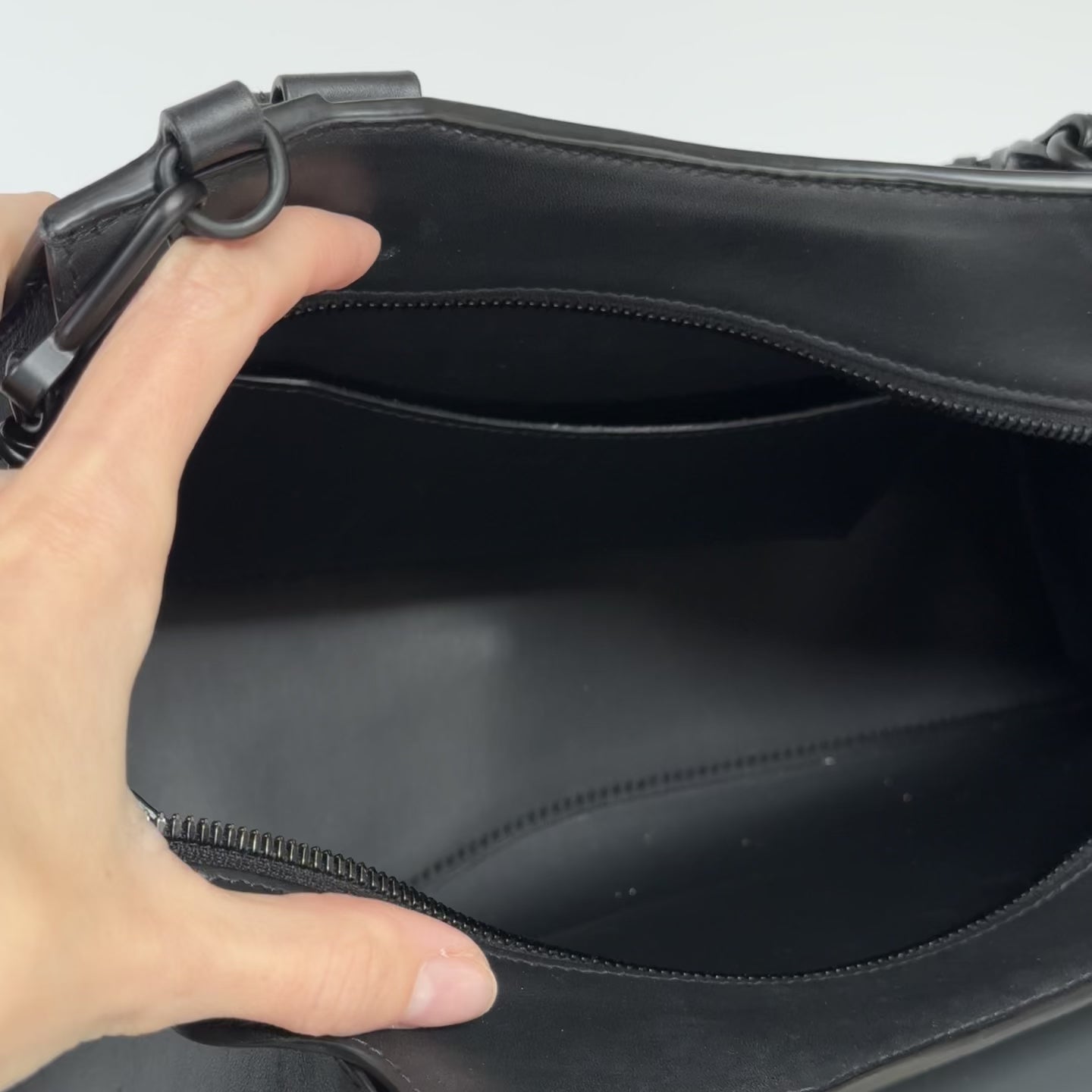 Balenciaga Leather Neo Classic City Bag - Queen May