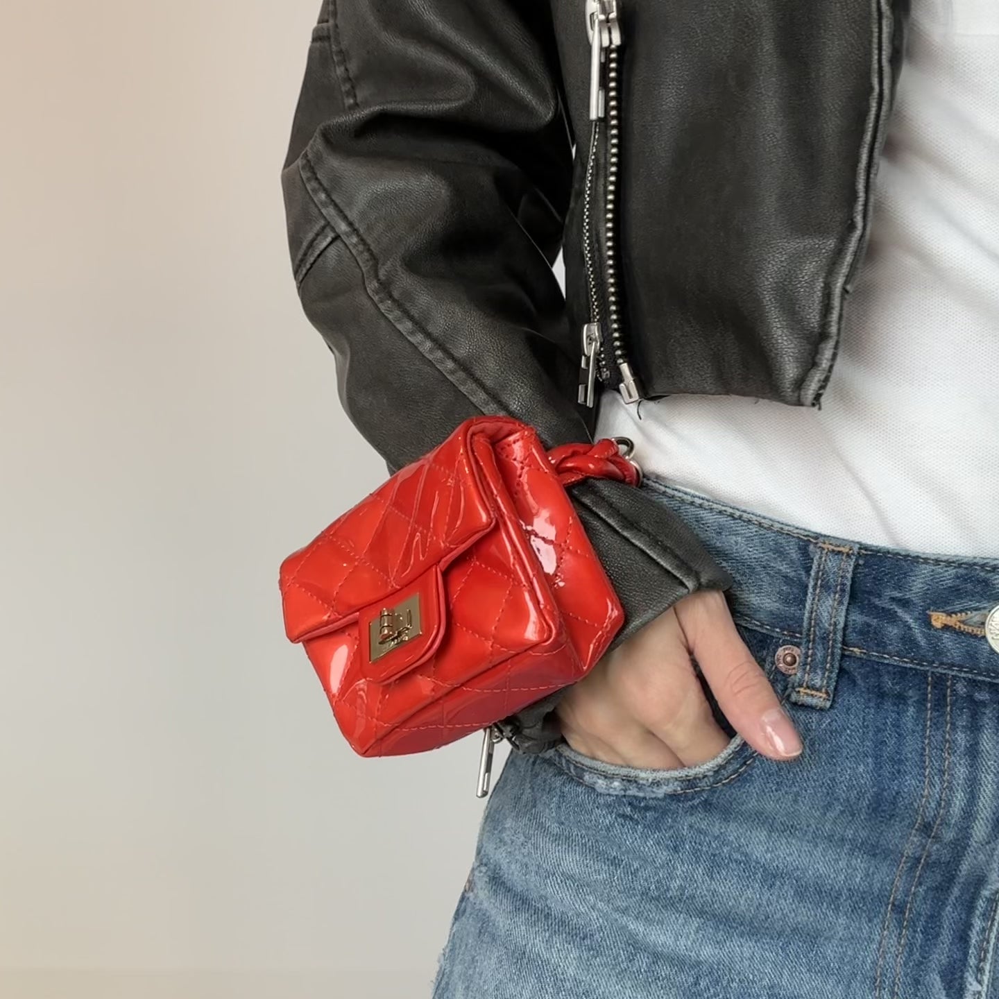 Chanel Runway Ankle Monitor Bag S/S 2008 Collection - Queen May