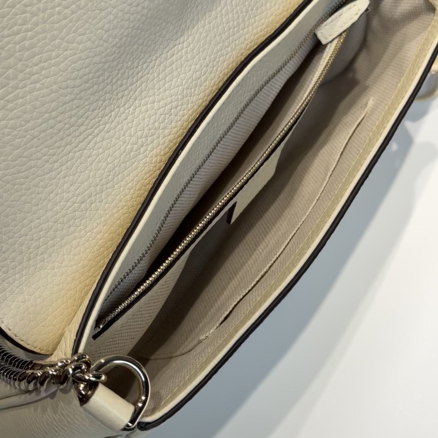 Gucci Interlocking G Soho Medium - Queen May