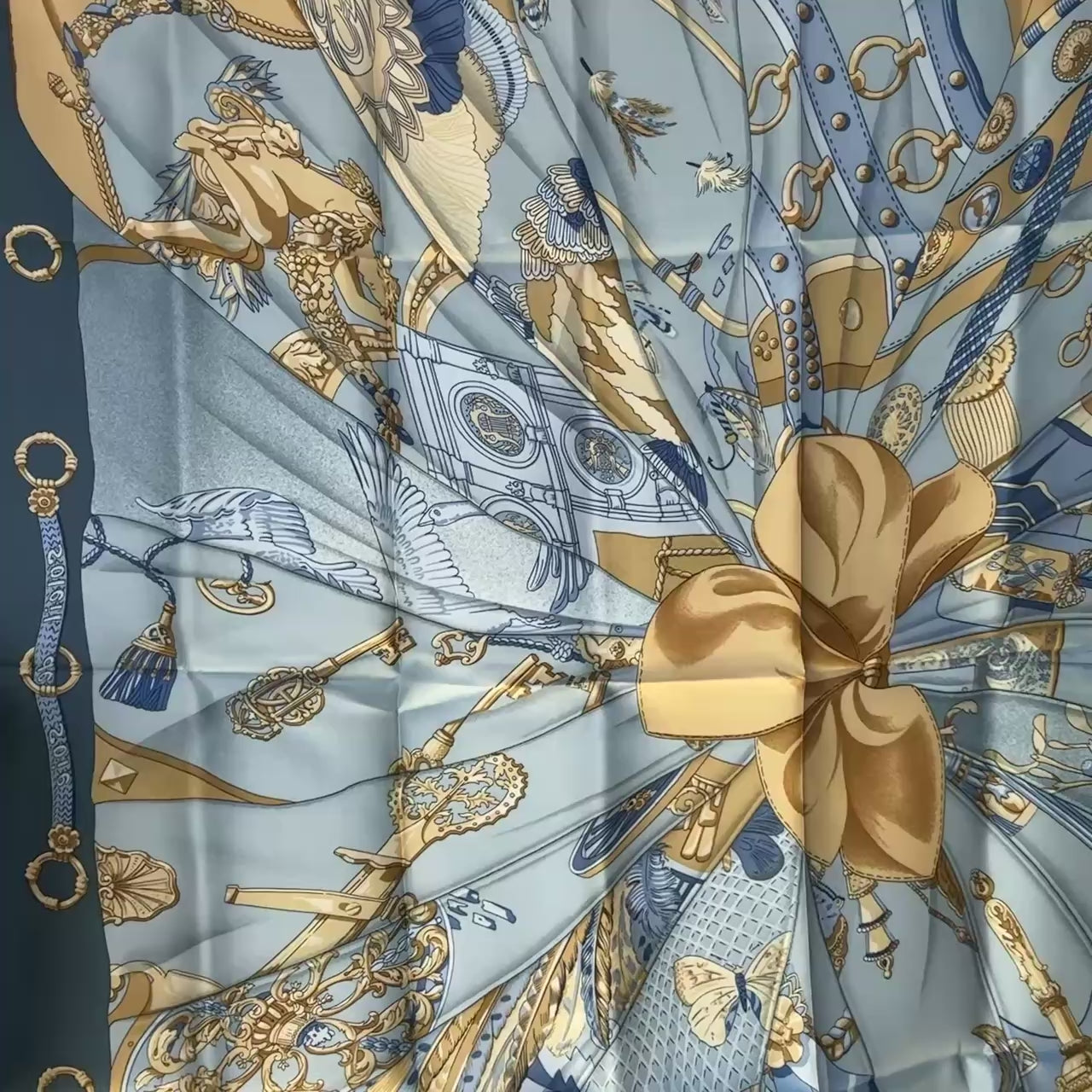 Hermes Soliel De Soie Scarf 90 - Queen May