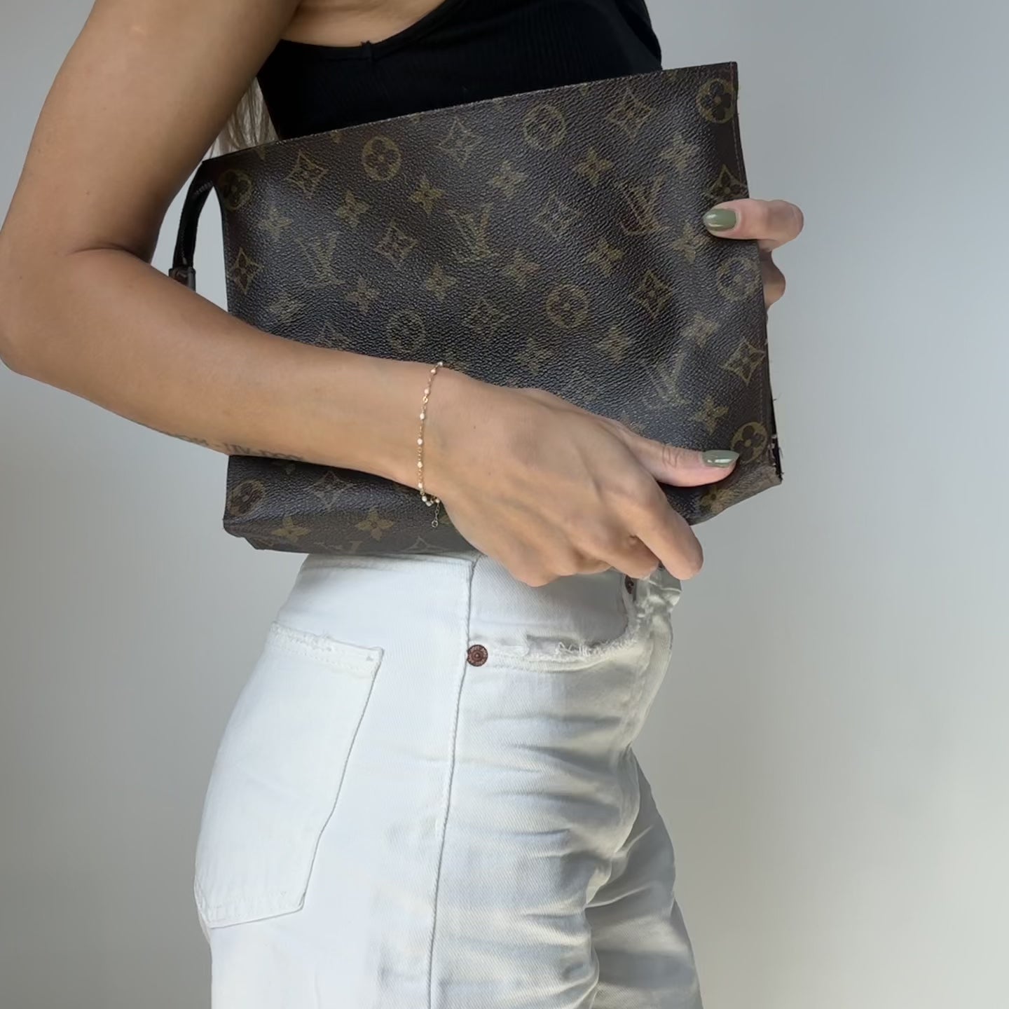 Vintage Louis Vuitton Monogram Toiletry Pouch 26 - Queen May