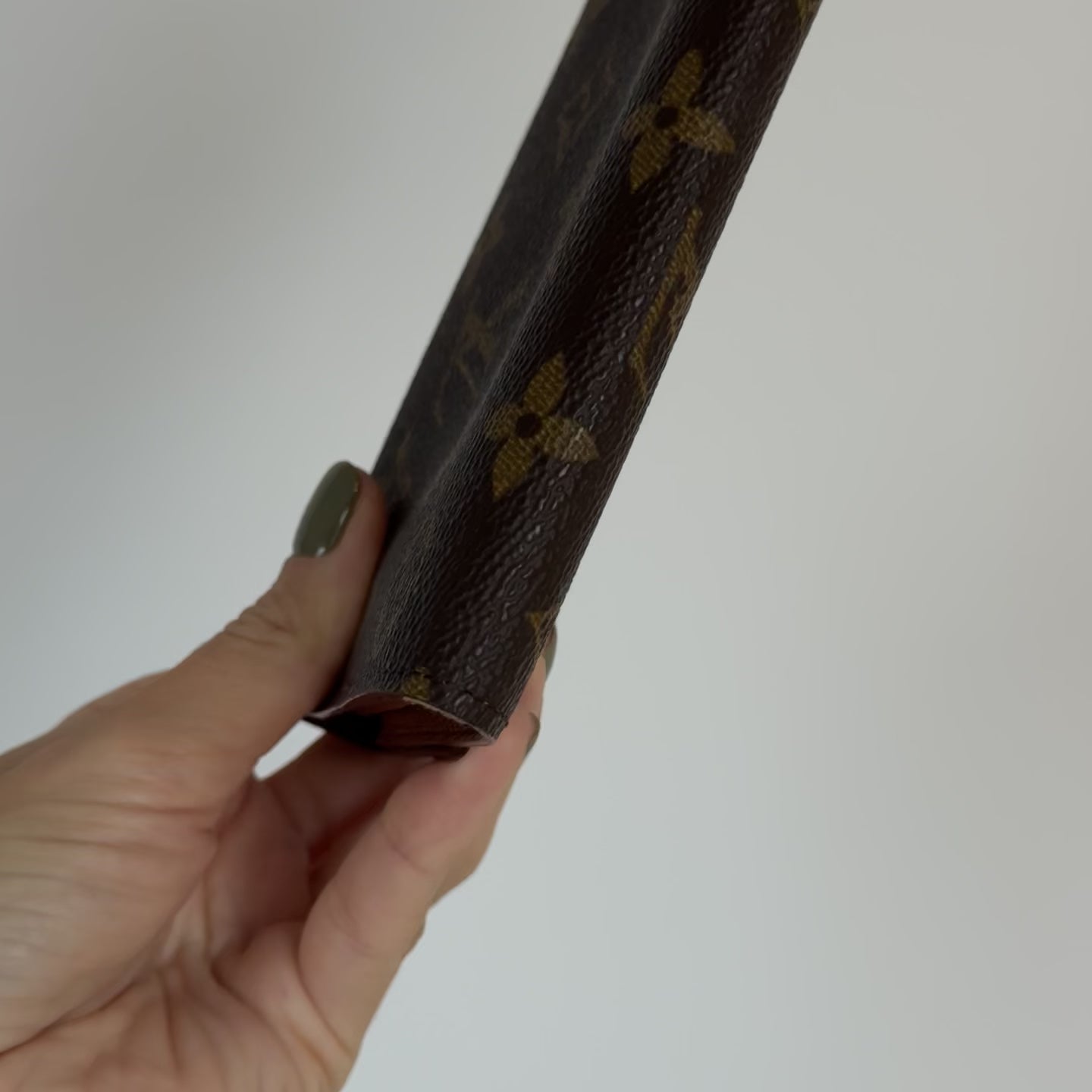 Louis Vuitton Monogram Sarah Wallet - Queen May