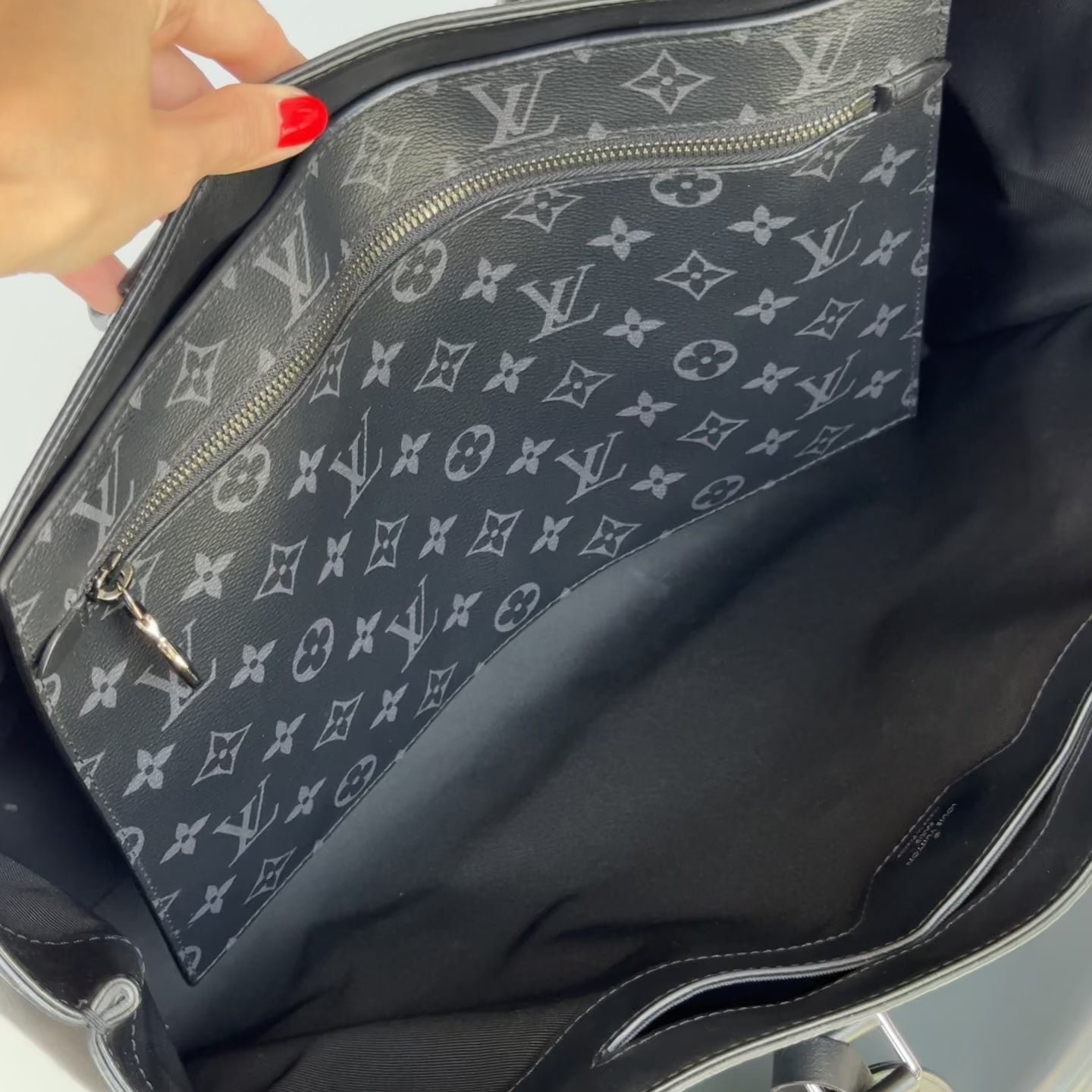 Louis Vuitton Monogram Eclipse Grand Sac Tote with Pouch - Queen May
