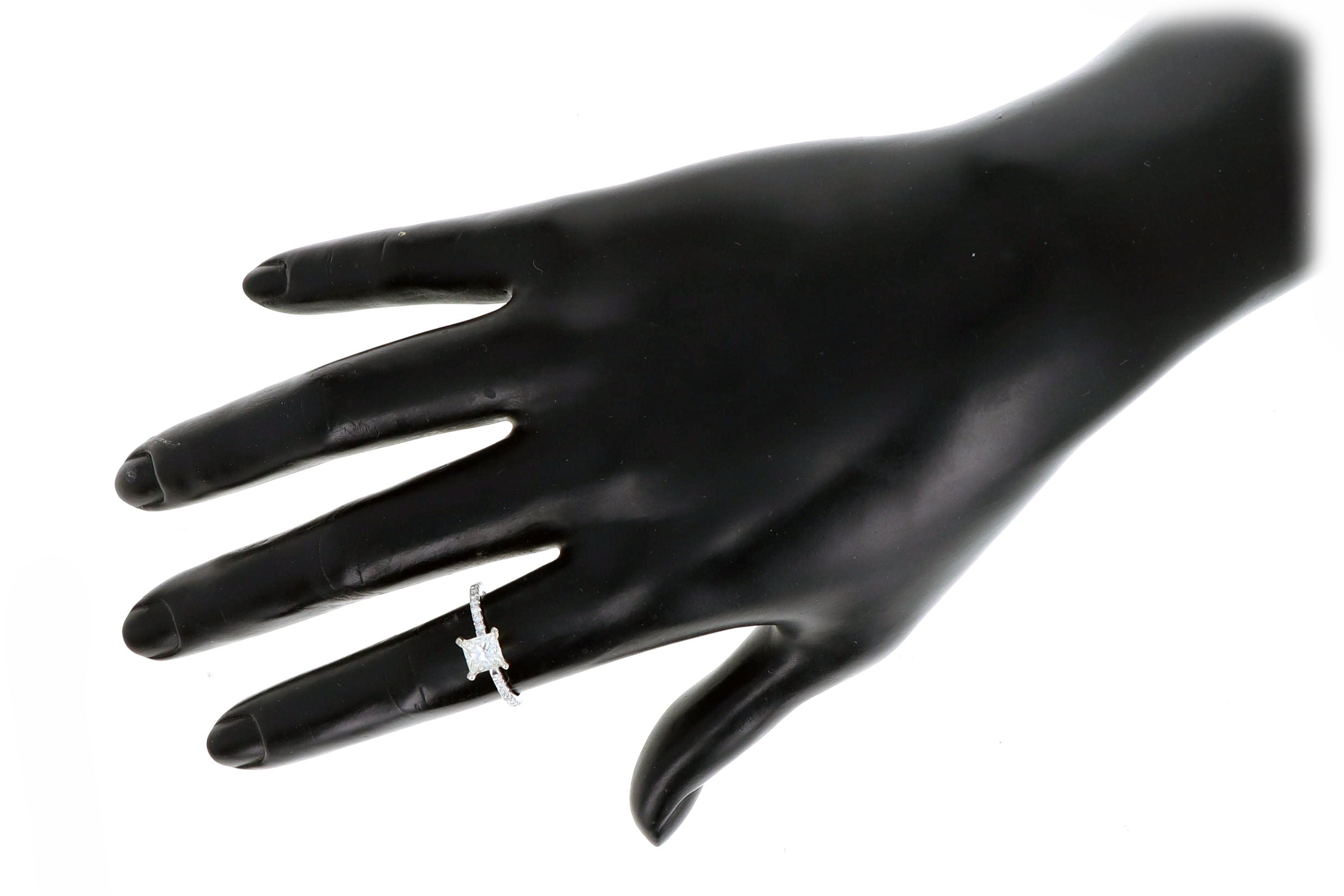 0.99 Carat Princess Cut Diamond Engagement Ring in Platinum GIA Certified - Queen May