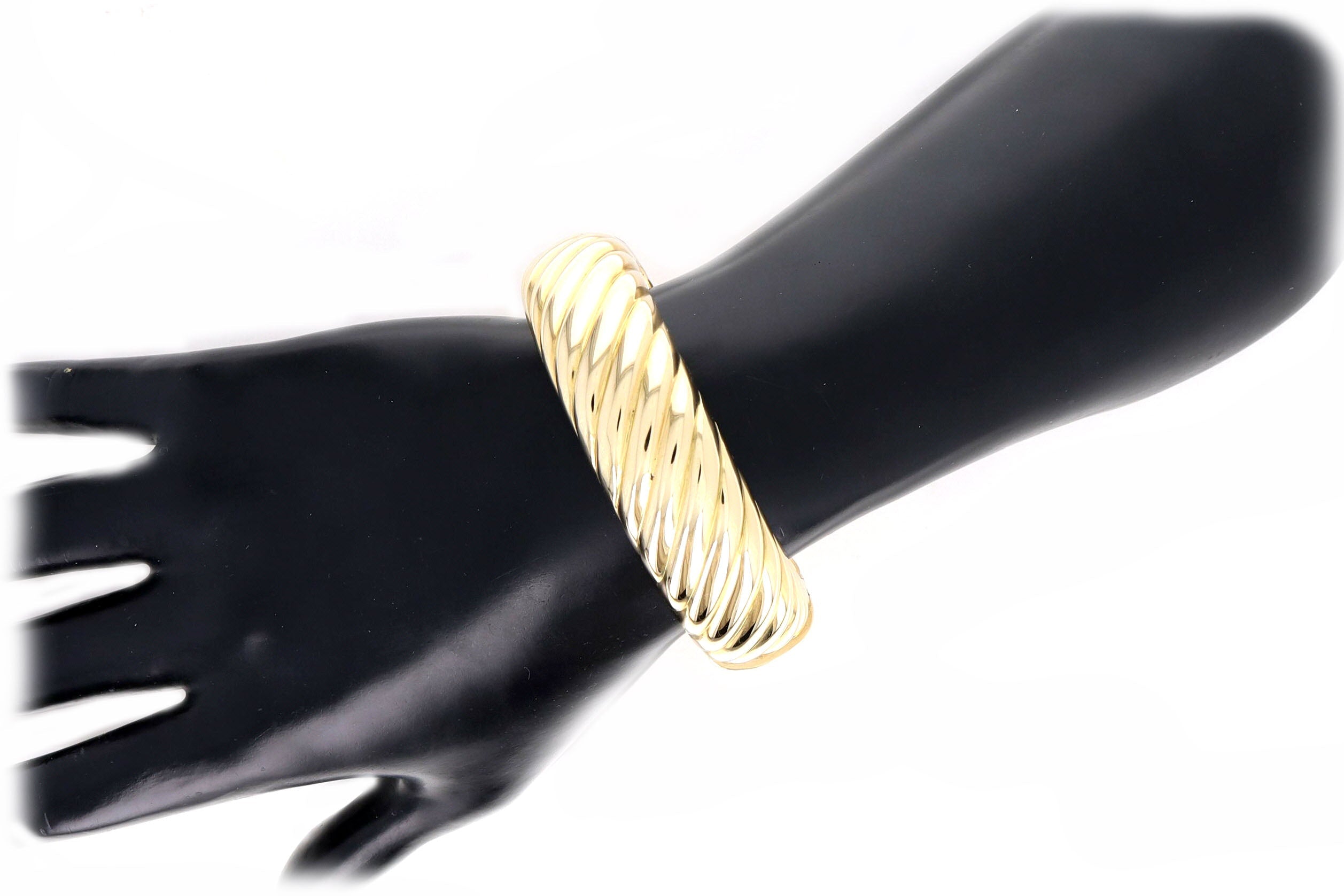 18K Yellow Gold Wide Cable Bangle - Queen May