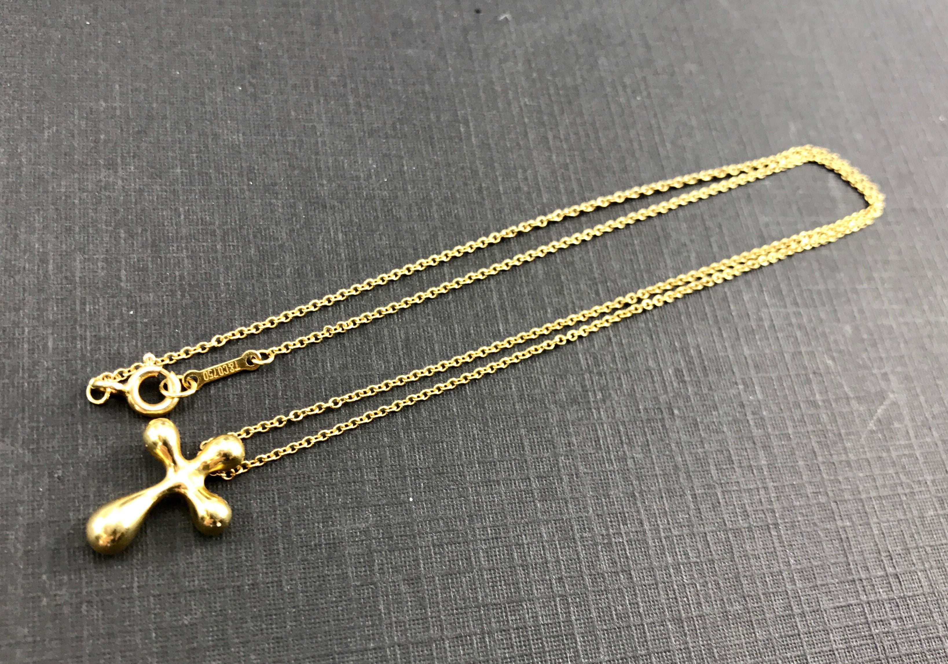 Tiffany & Co 18K Elsa Peretti Small Cross Pendant Necklace - Queen May