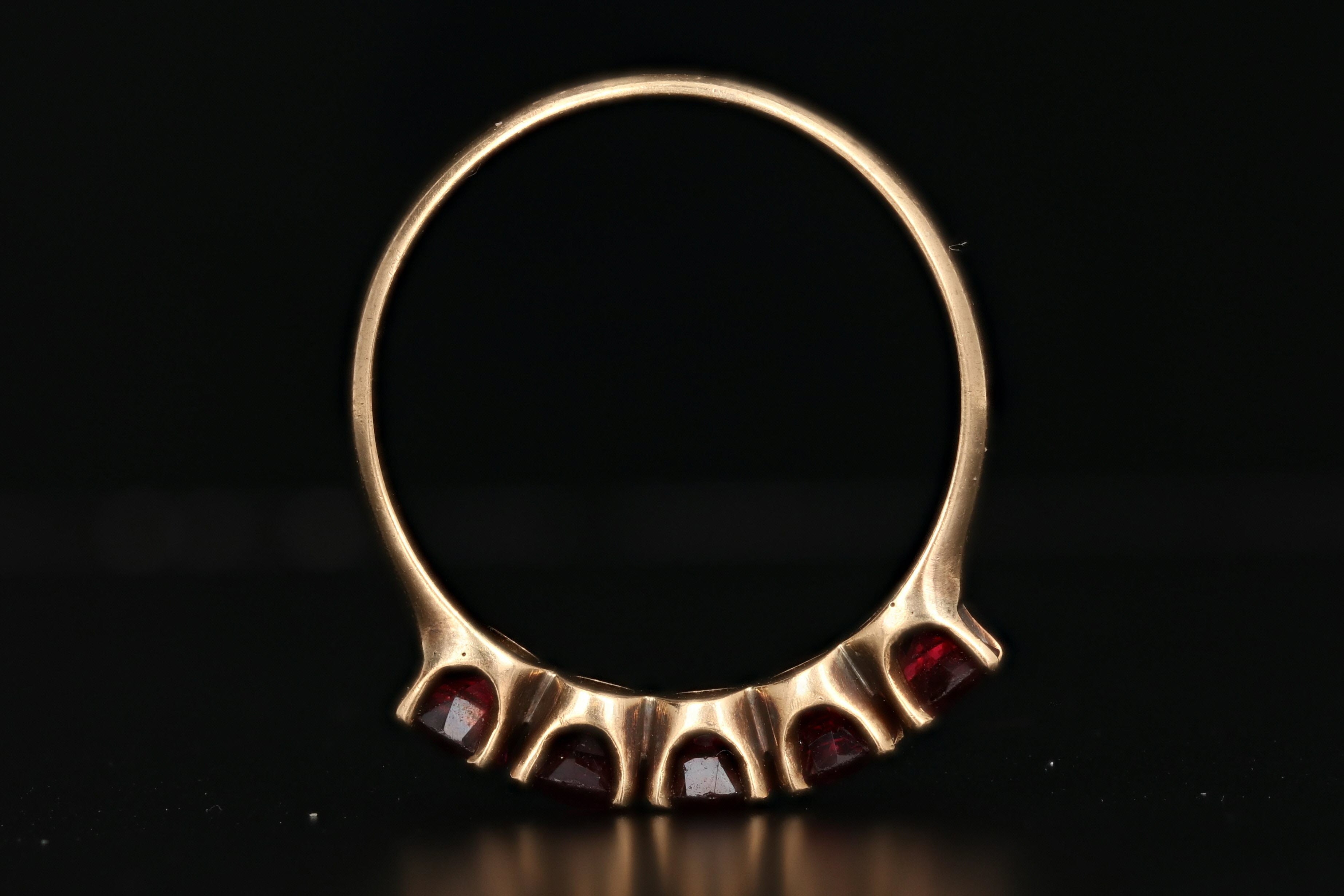 Victorian 10K Yellow Gold 1.5 CTW Garnet Ring - Queen May