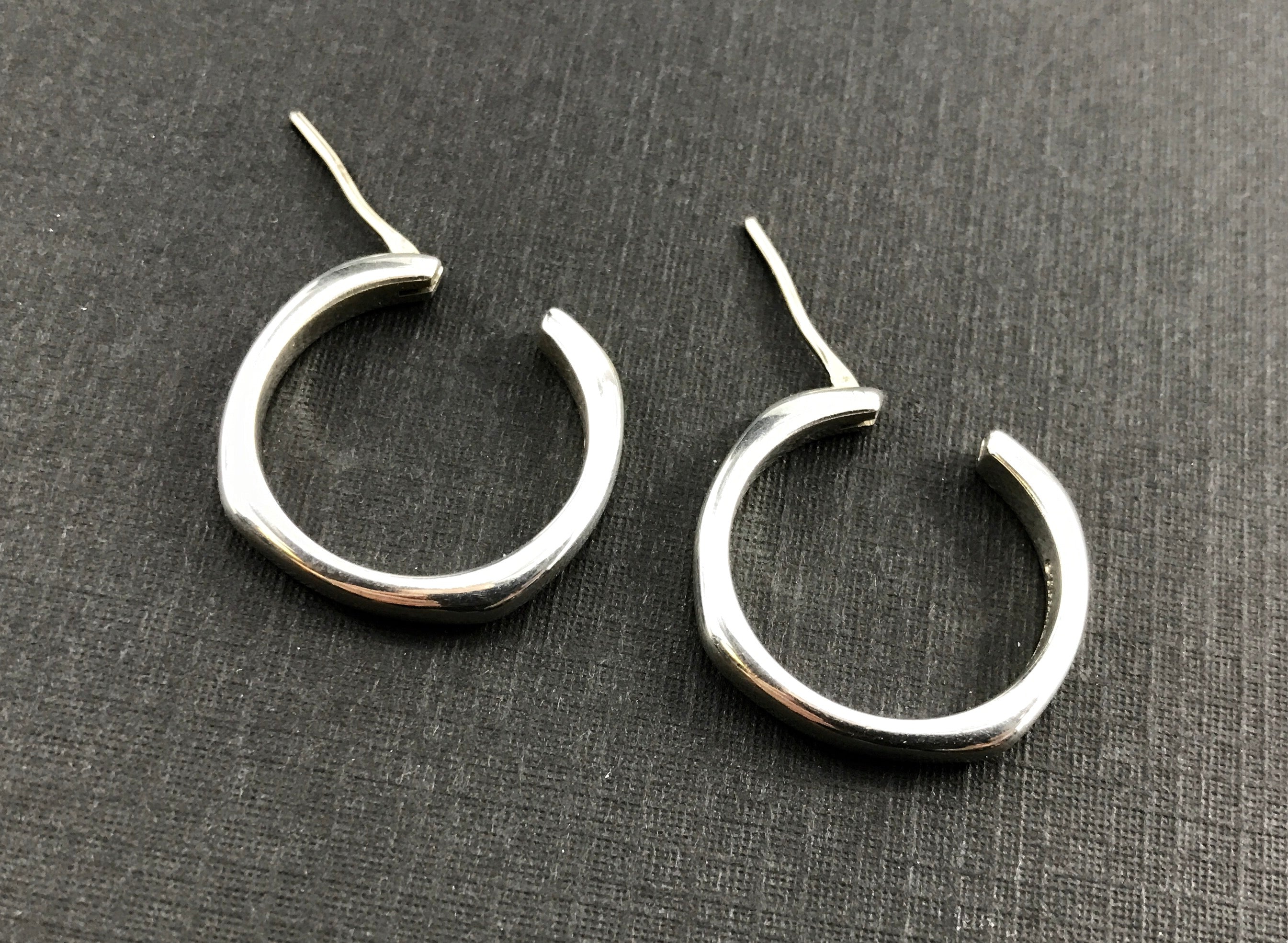 Tiffany & Co Sterling SIlver Cushion Hoop Earrings - Queen May