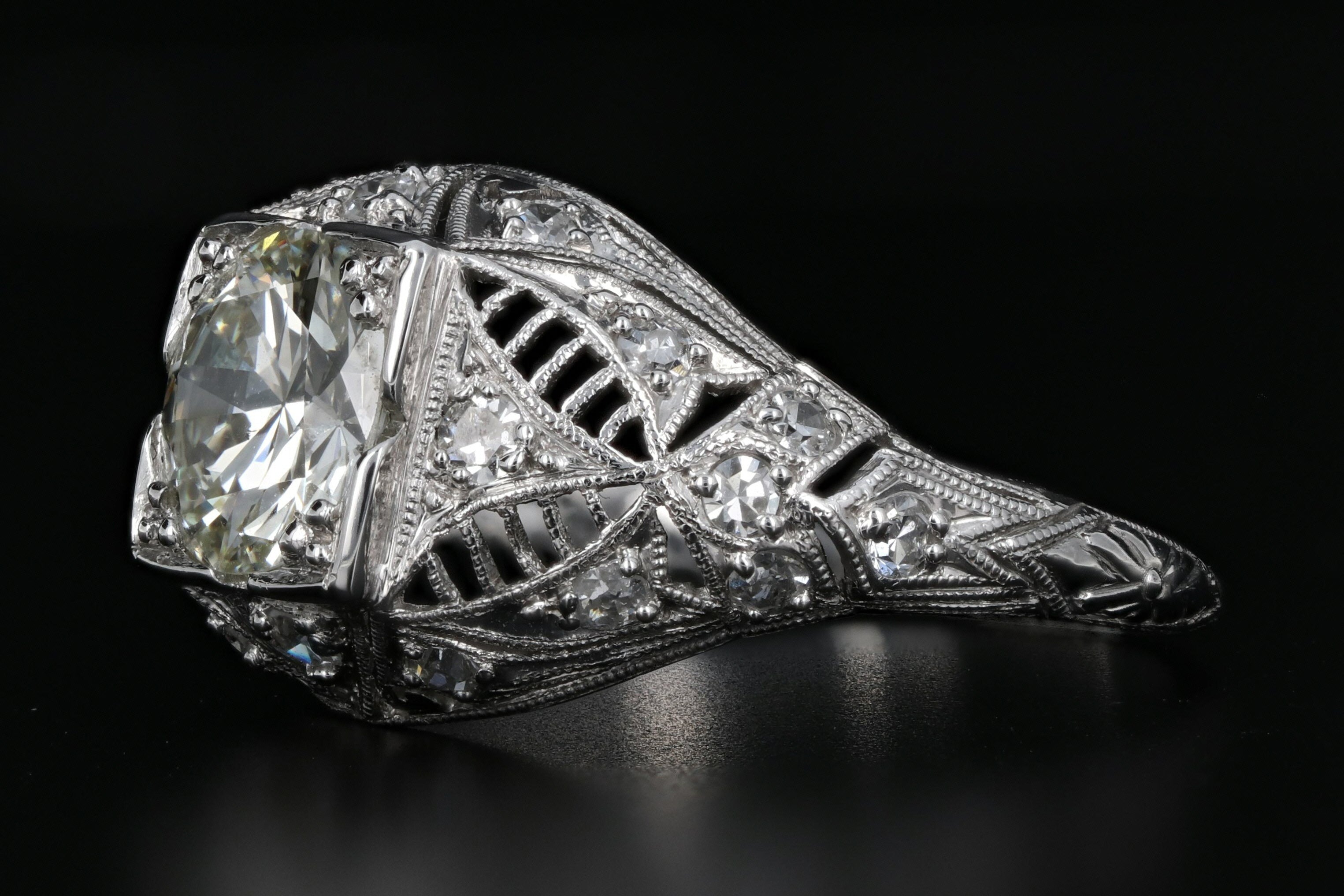 Art Deco Platinum 1.4 Carat Round Brilliant Cut Diamond Engagement Ring - Queen May