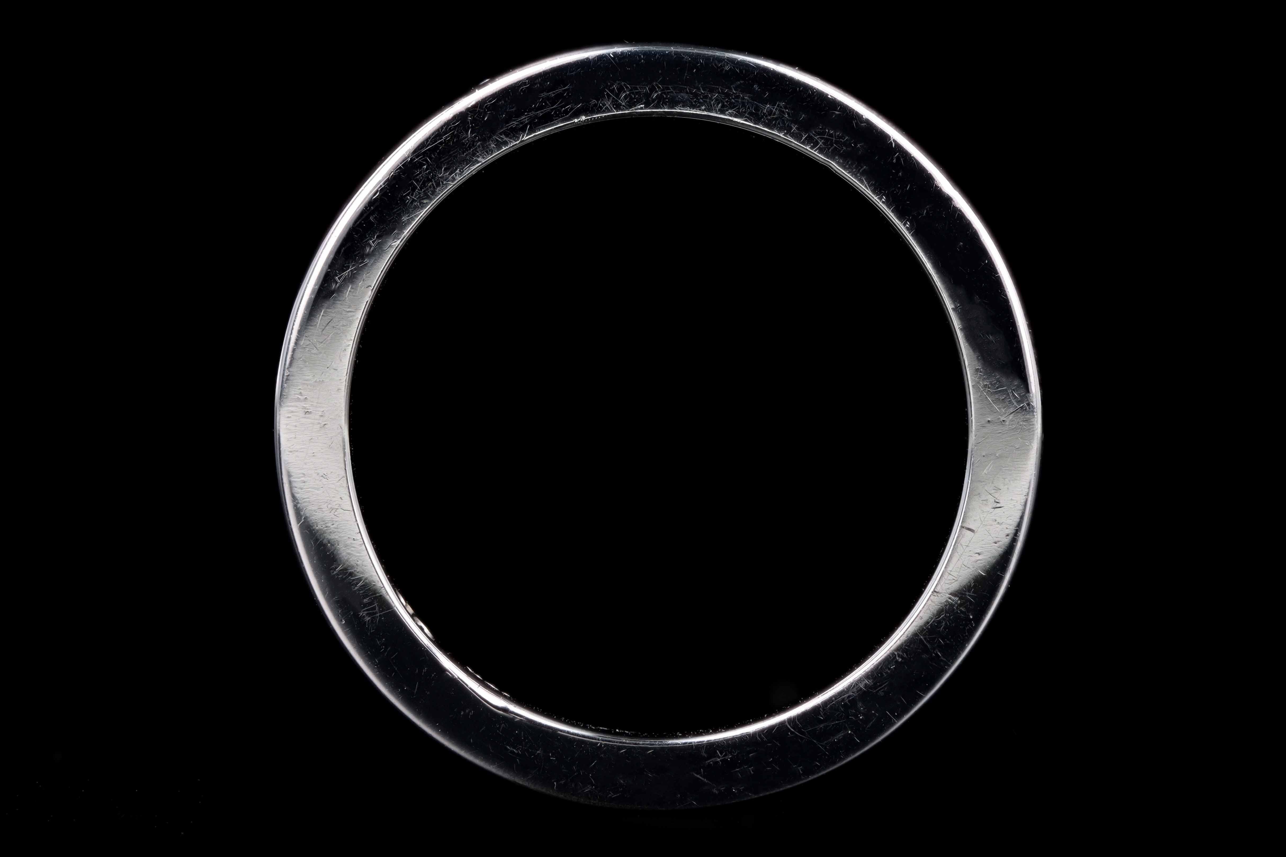 18K White Gold Interlocking Eternity Band Size 7 - Queen May