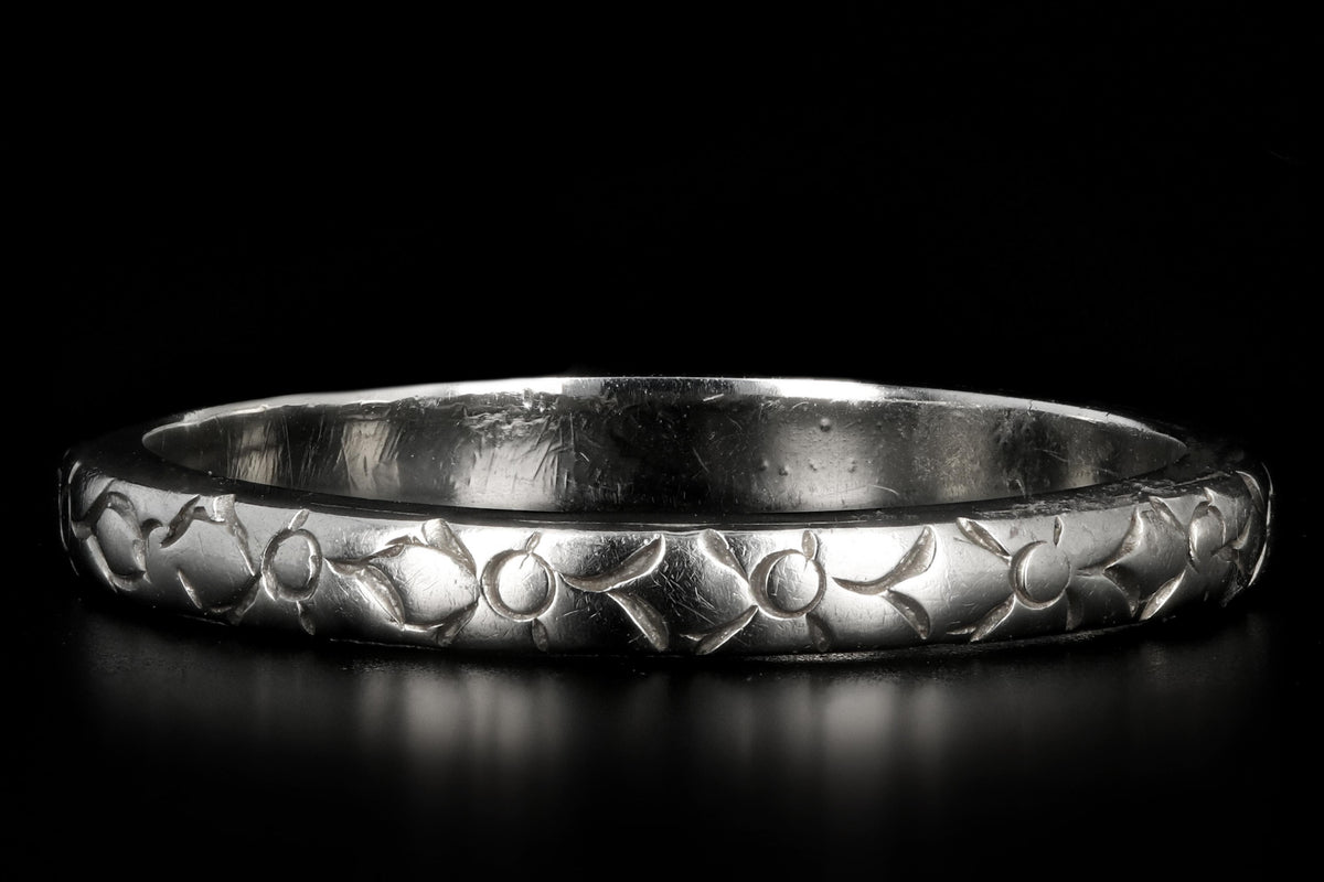 Art Deco Belais 18K White Gold Wedding Band - Queen May