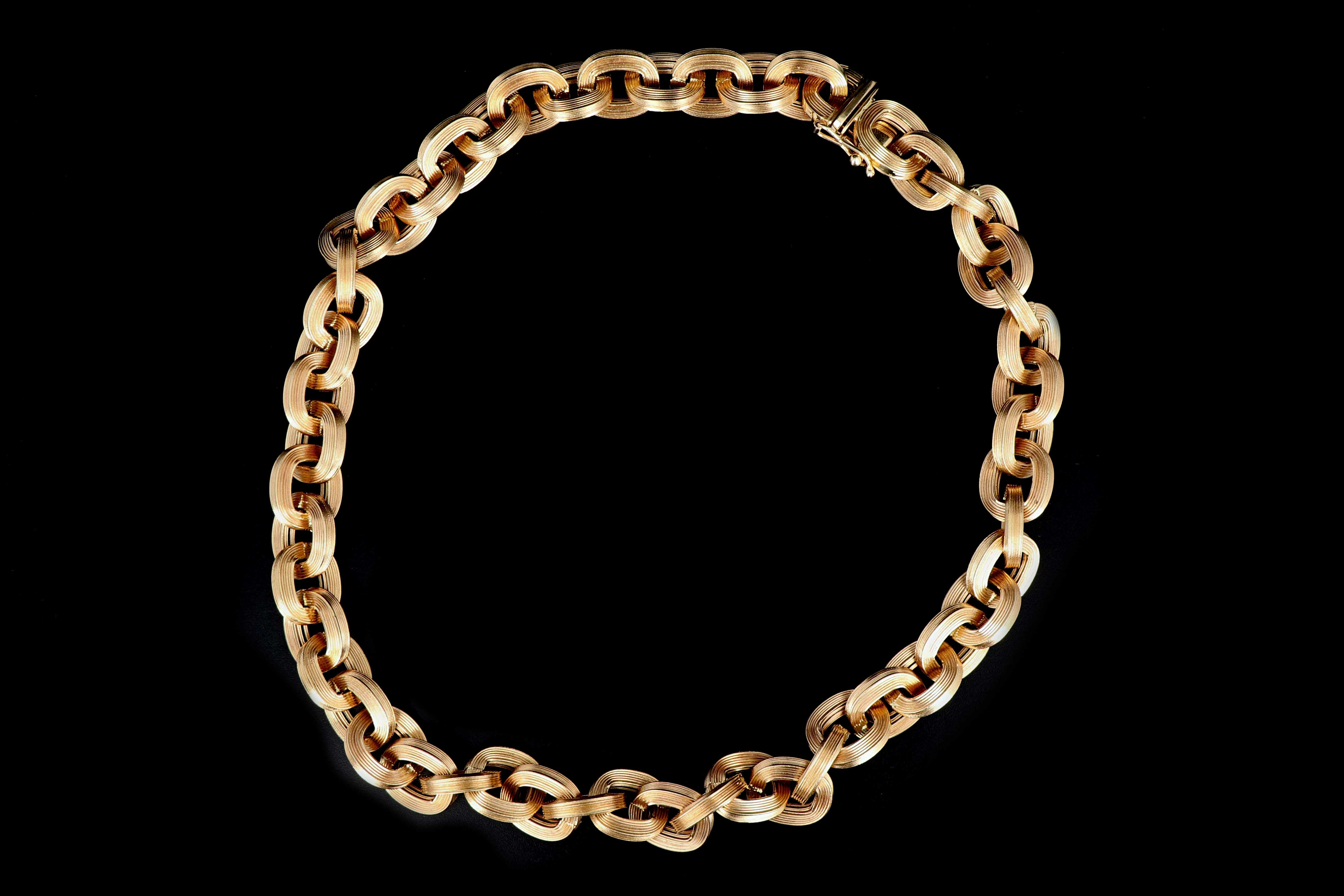 Modern 14K Yellow Gold Textured Large Link Necklace - Queen May