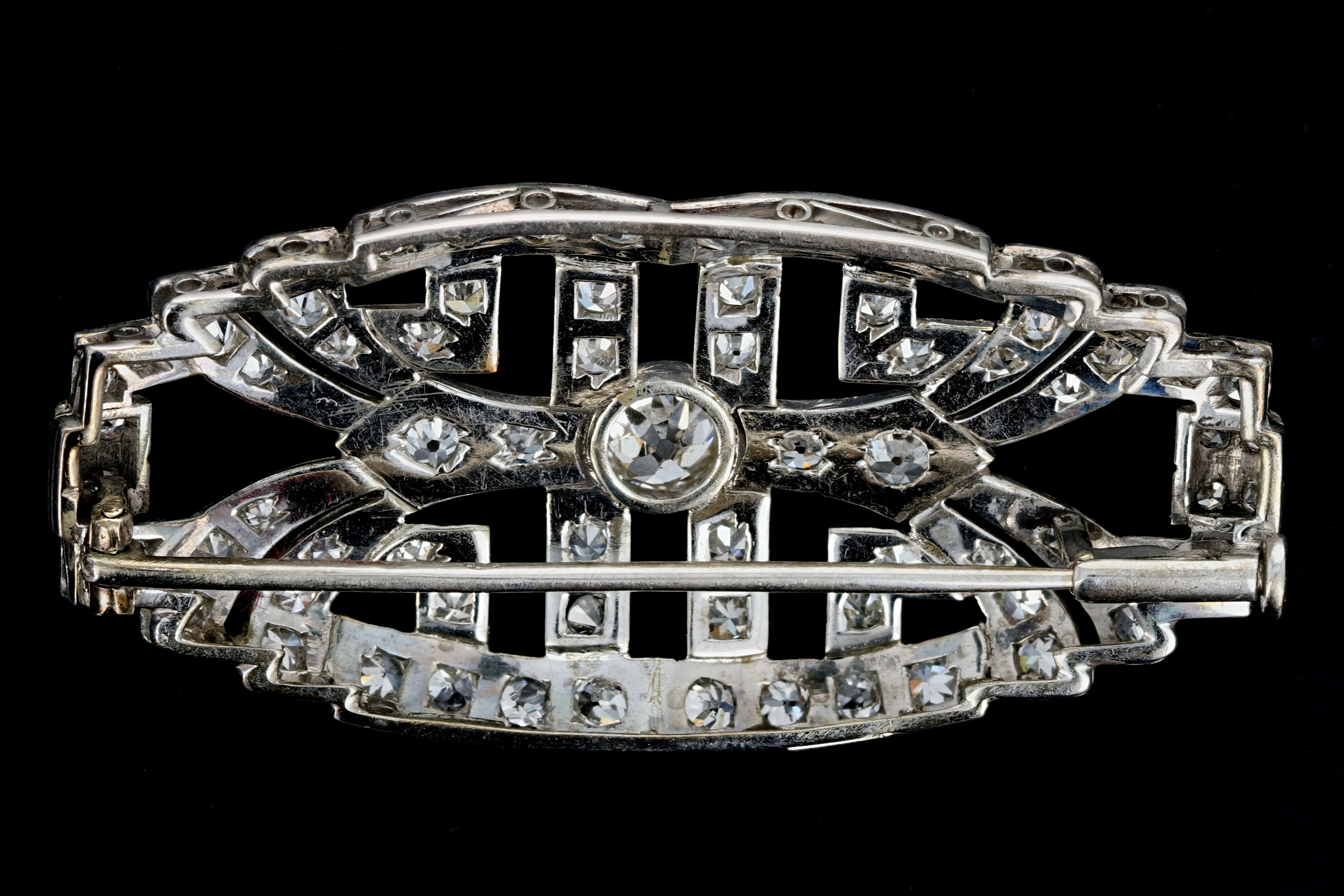 Platinum Art Deco 2.10 Carat Diamond Brooch - Queen May