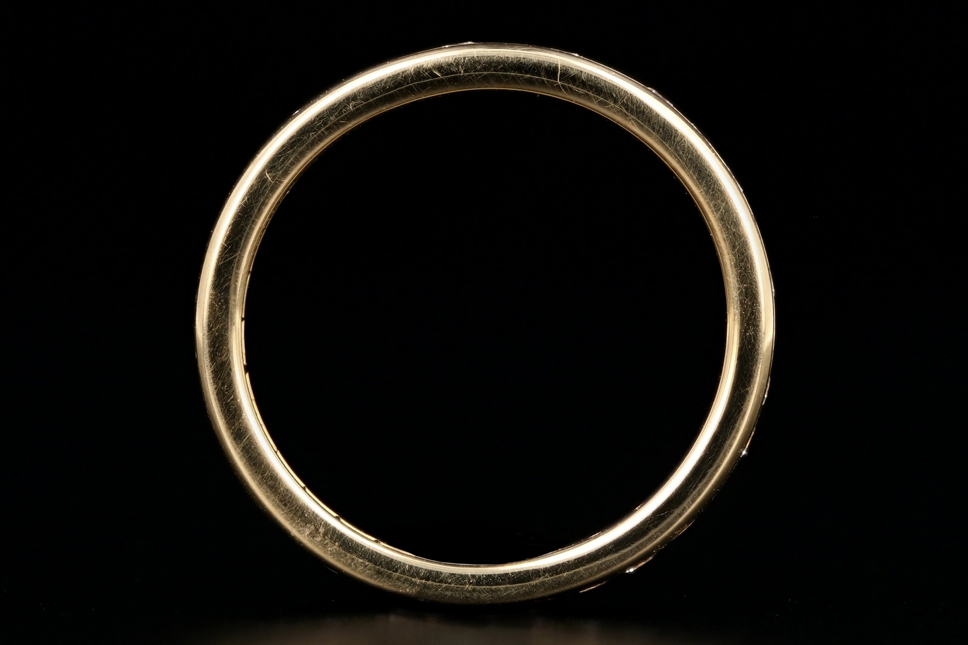 Modern 18K Yellow Gold 1 CTW Round Cut Diamond Eternity Band - Queen May