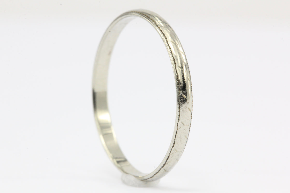 18K White Gold Art Deco Wedding Band Ring c.1920's Size 6.75 - Queen May