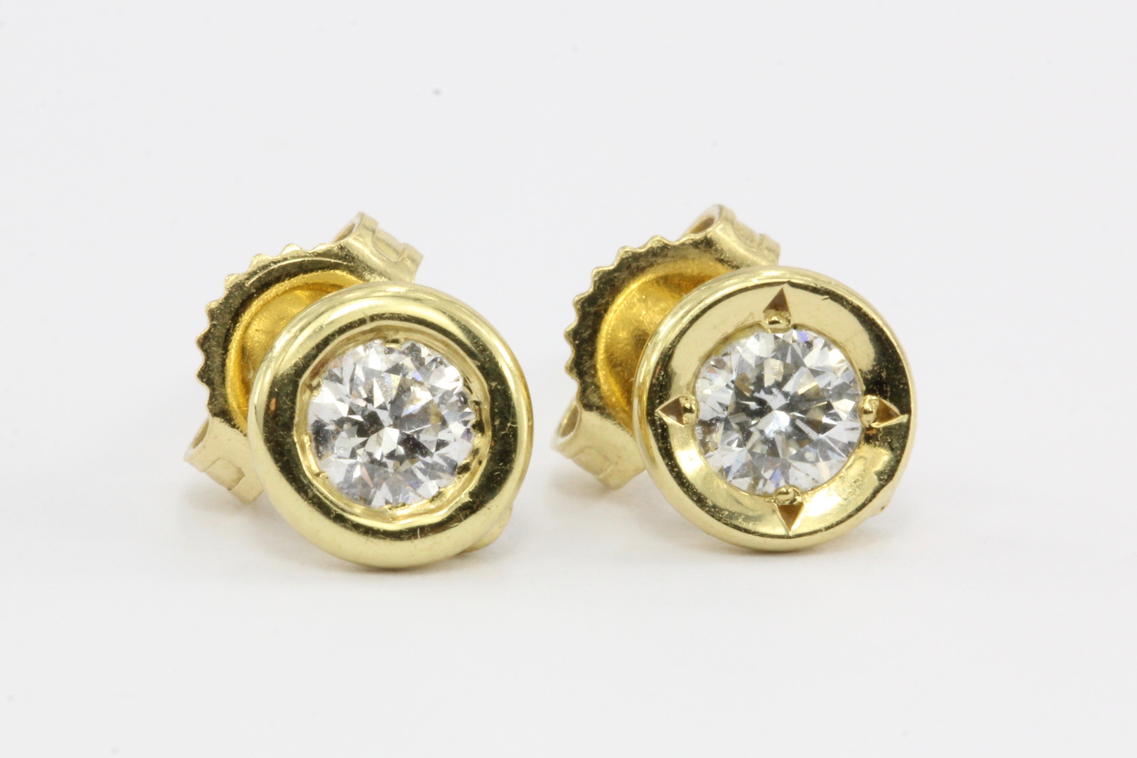 Roberto Coin 18K Gold Diamond Solitaire Stud Earrings .38 ctw - Queen May