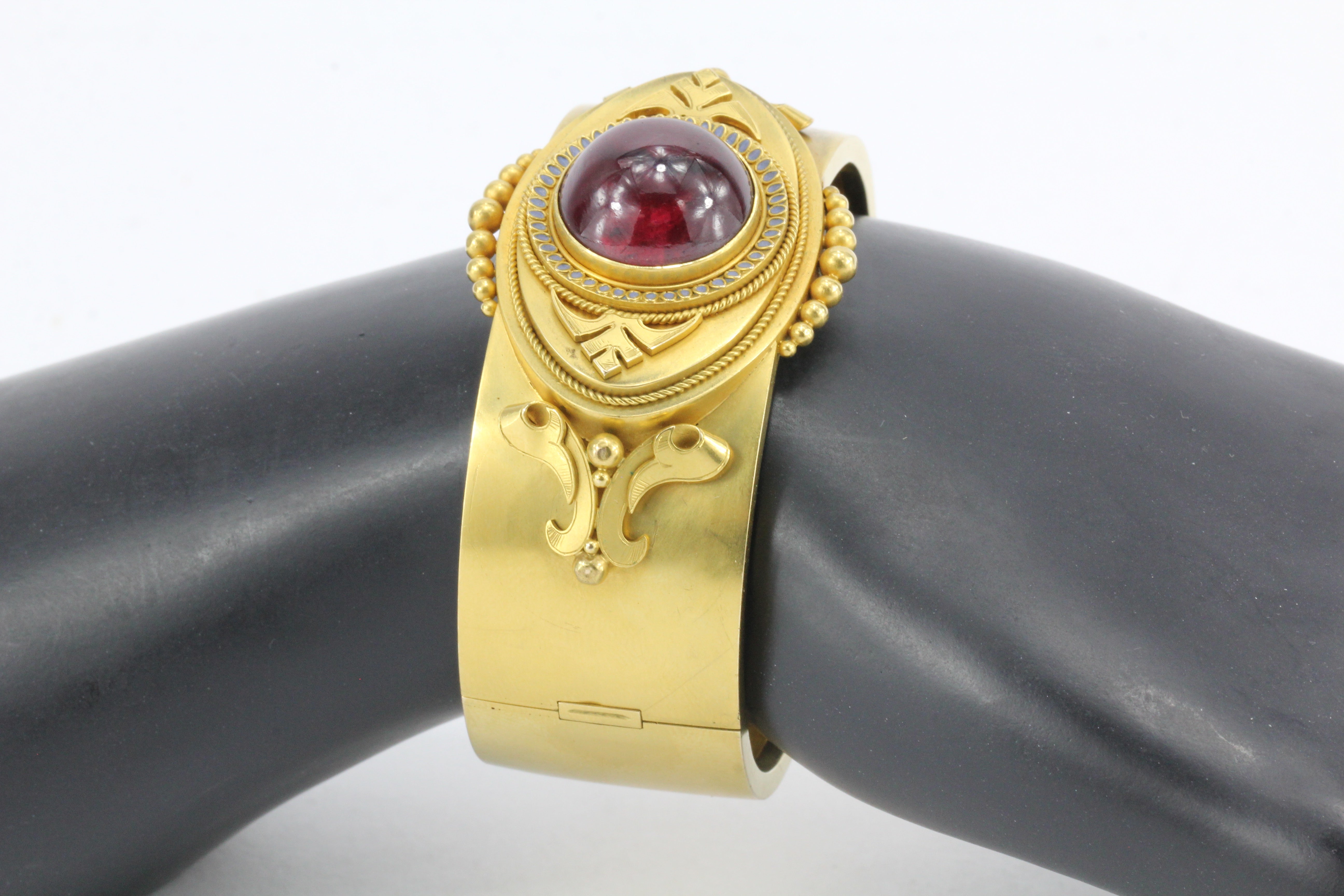 Victorian Scottish 15K Gold Garnet Carbuncle Enamel Bangle Bracelet c.1860's - Queen May