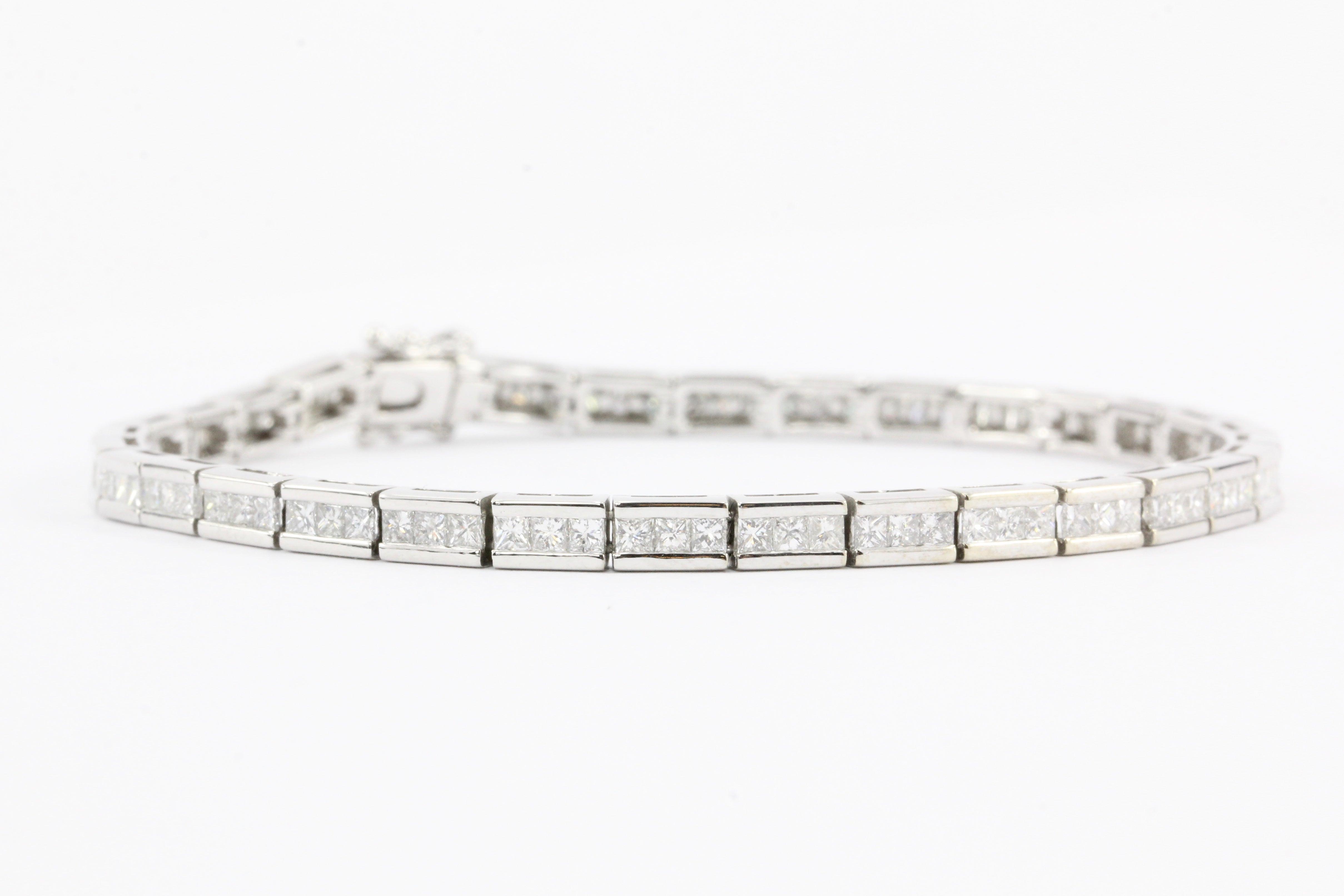 14K White Gold 3CTW Diamond Tennis Bracelet - Queen May