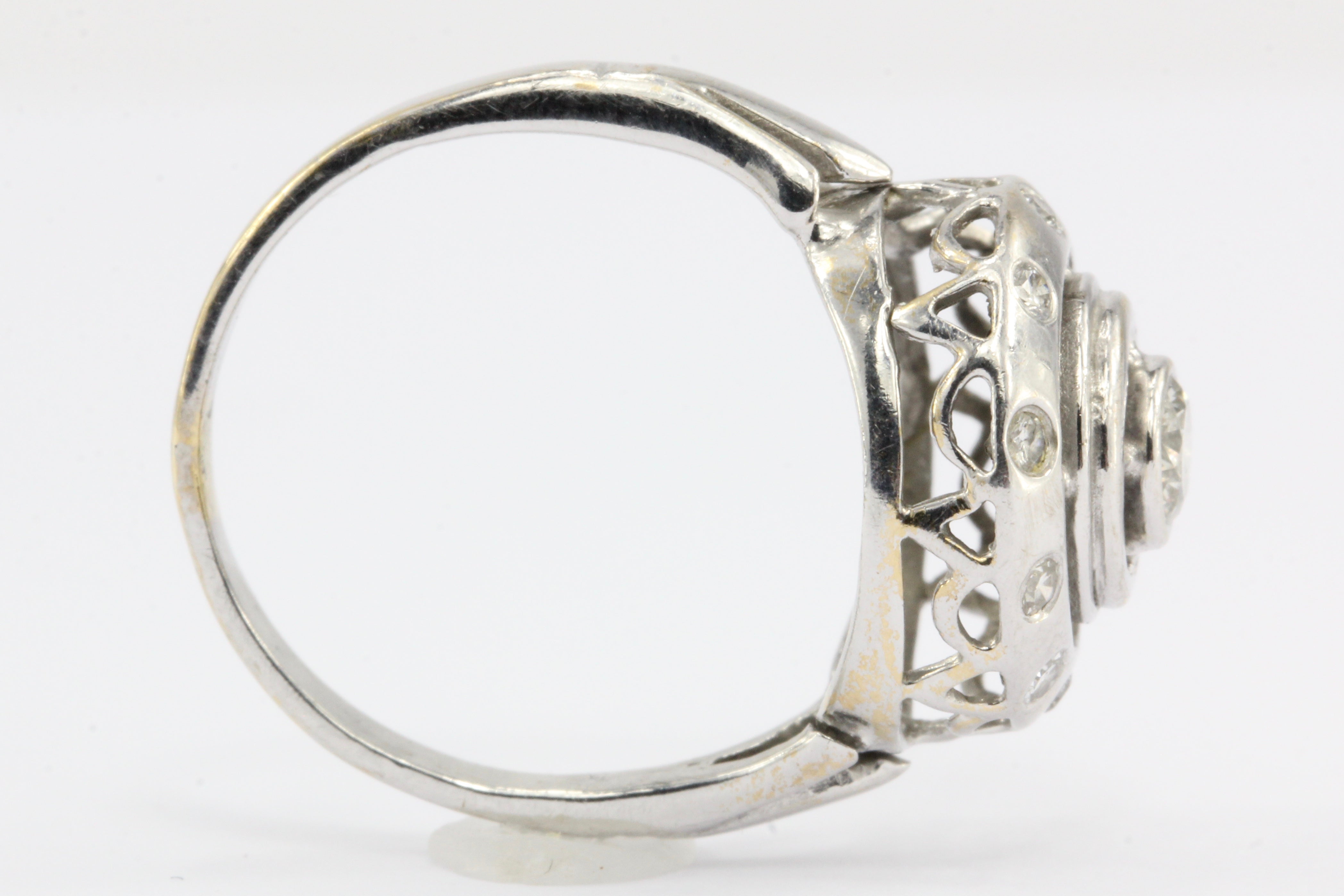 14K White Gold Concentric Circles Diamond Ring Size 6 - Queen May