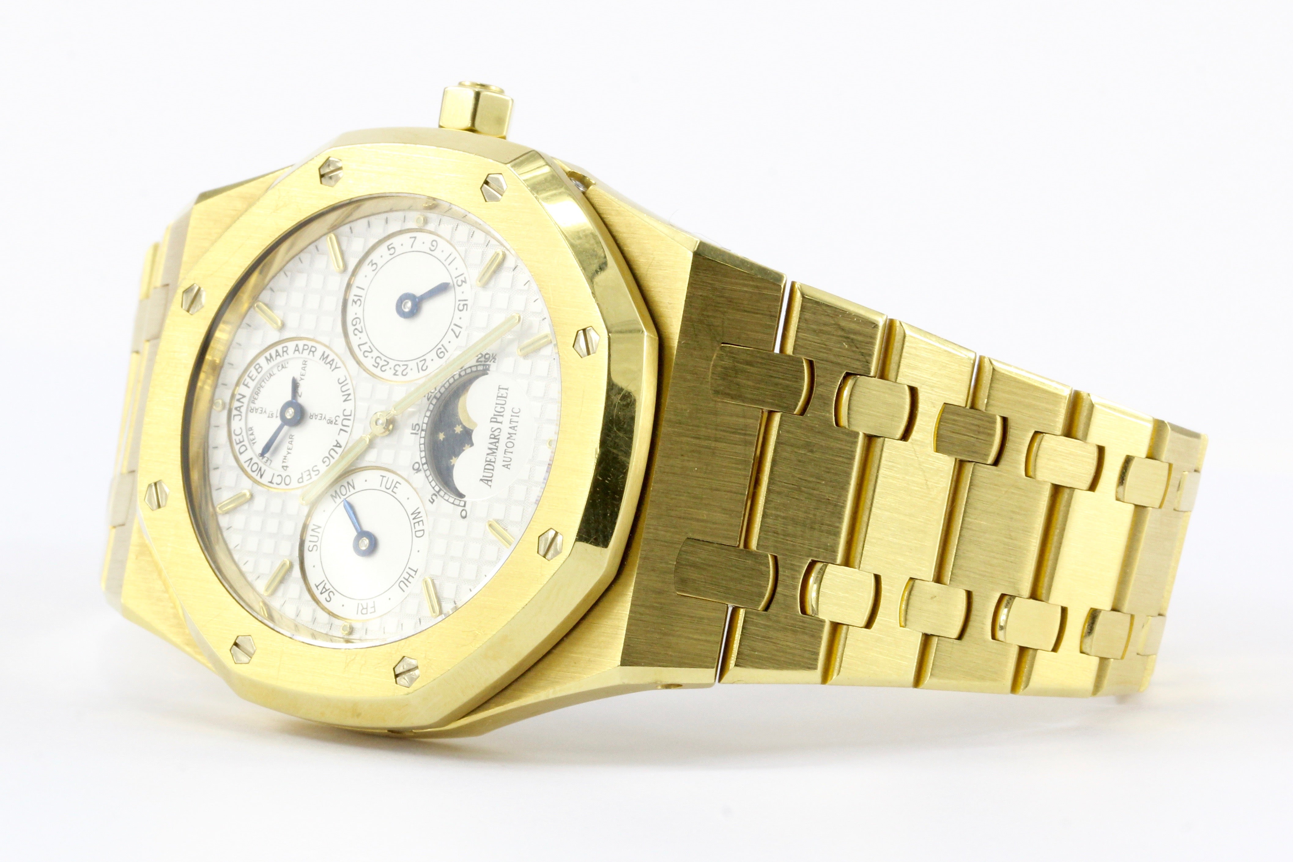Audemars Piguet 18k Yellow Gold Royal Oak Moonphase Men's Watch 25820BA.OO.0944BA.02 - Queen May