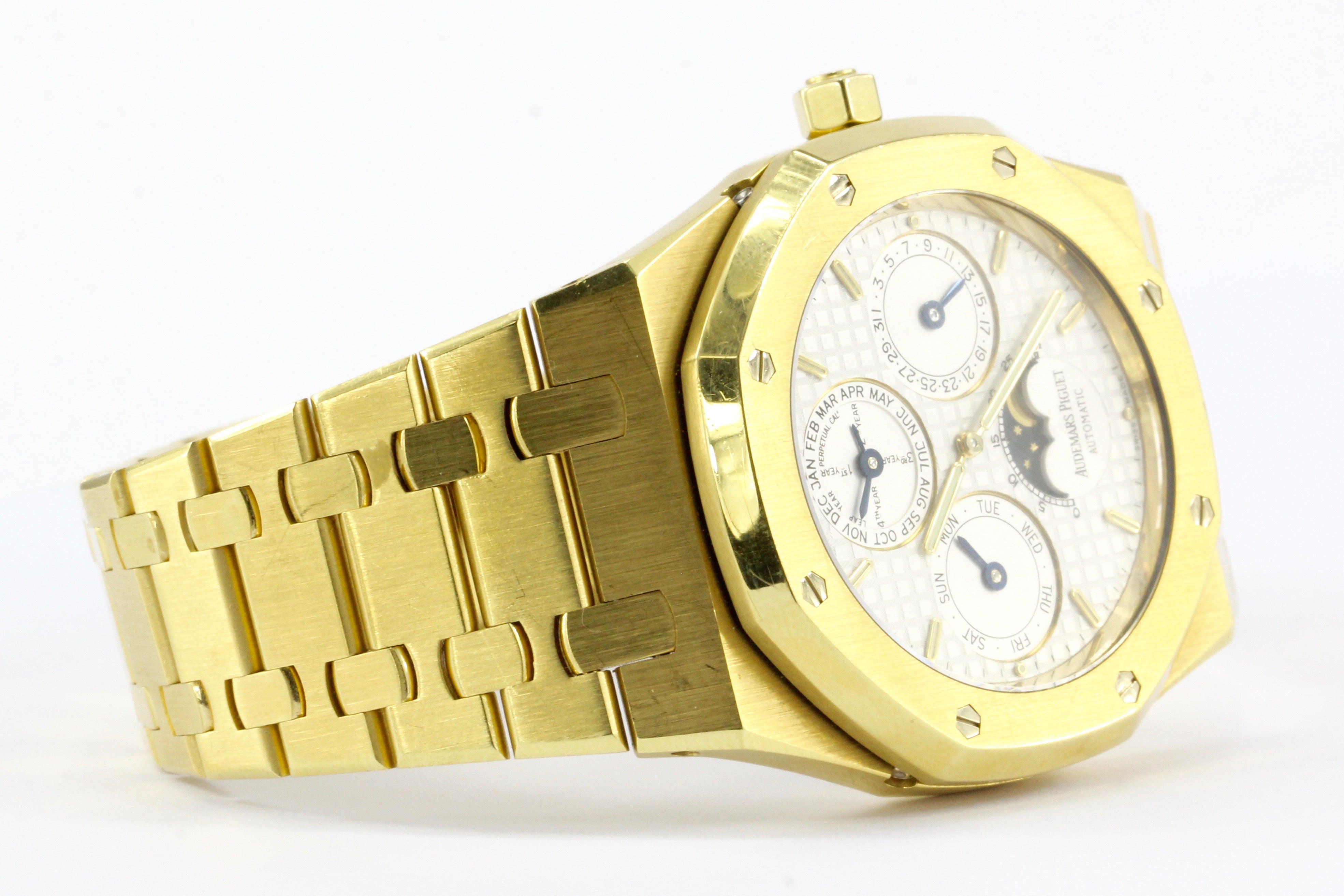 Audemars Piguet 18k Yellow Gold Royal Oak Moonphase Men's Watch 25820BA.OO.0944BA.02 - Queen May