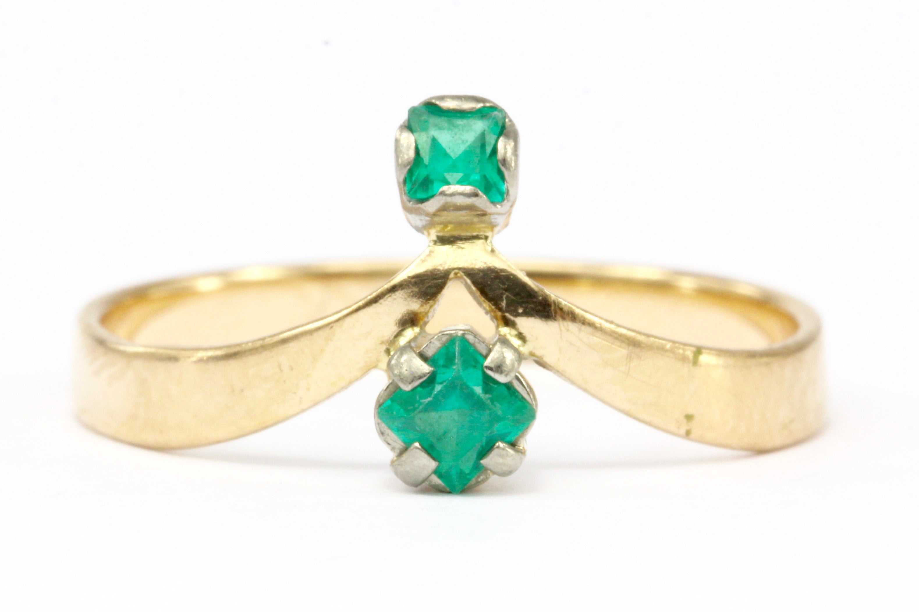14k Yellow Gold Ukranian Green Spinel Ring Size 6.75 - Queen May