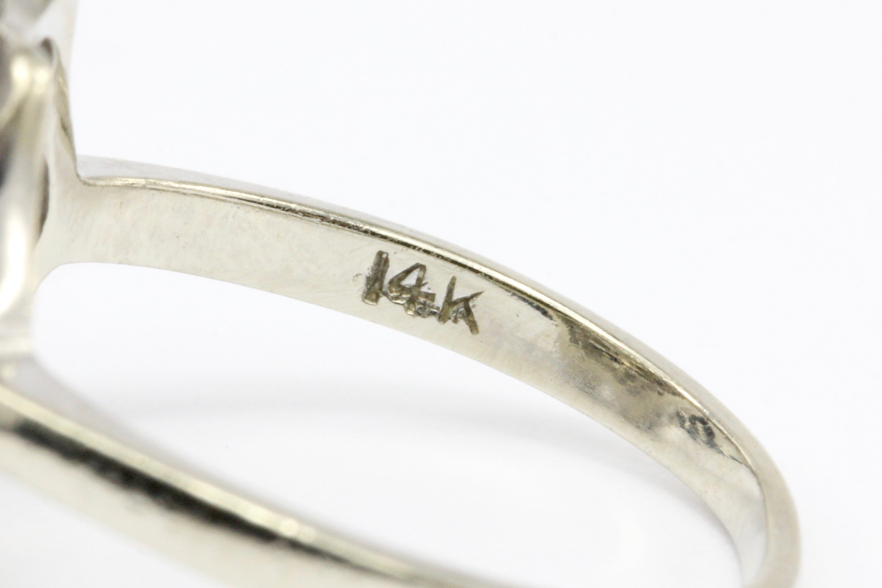 14K White Gold 1 CTW Diamond Cluster Ring Size 5.5 - Queen May