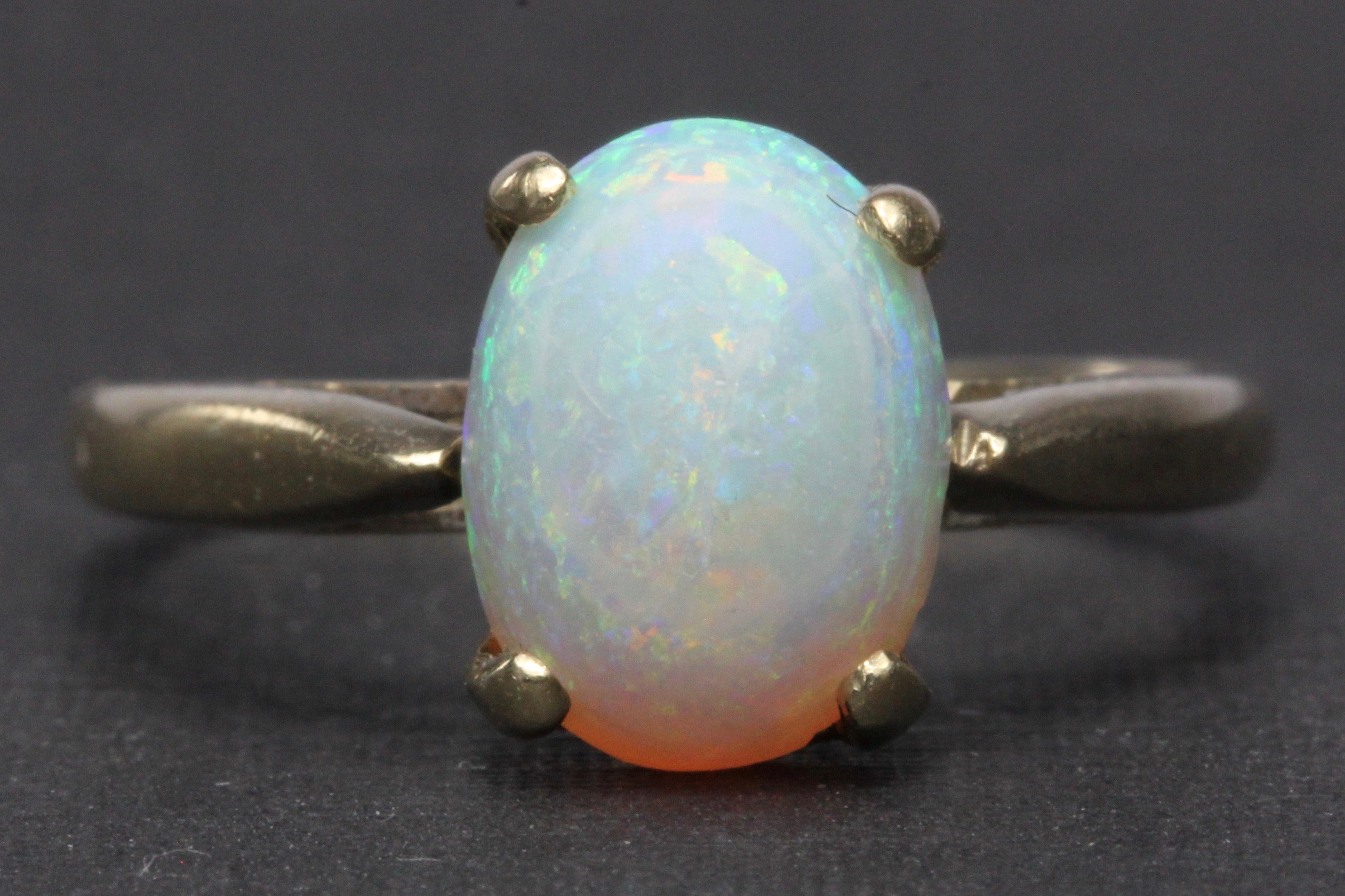 14K Yellow Gold 1.72 Carat Opal Ring Size 5.25 - Queen May