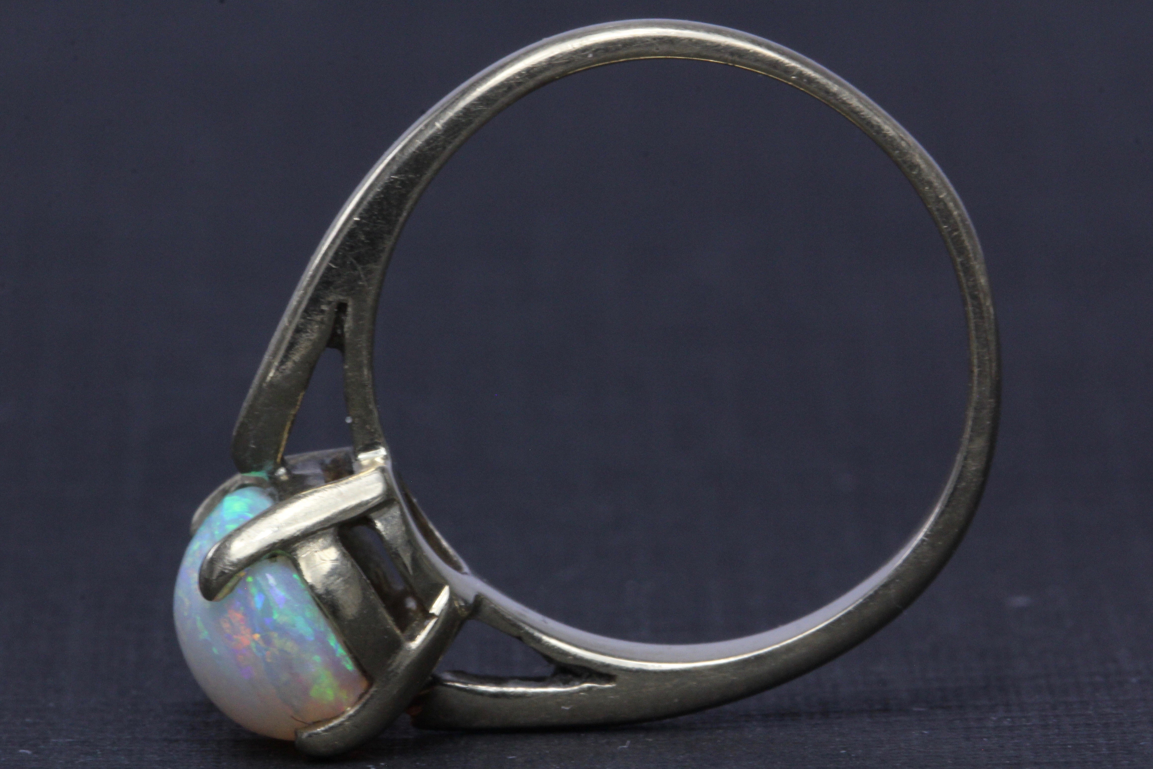 14K Yellow Gold 1.72 Carat Opal Ring Size 5.25 - Queen May