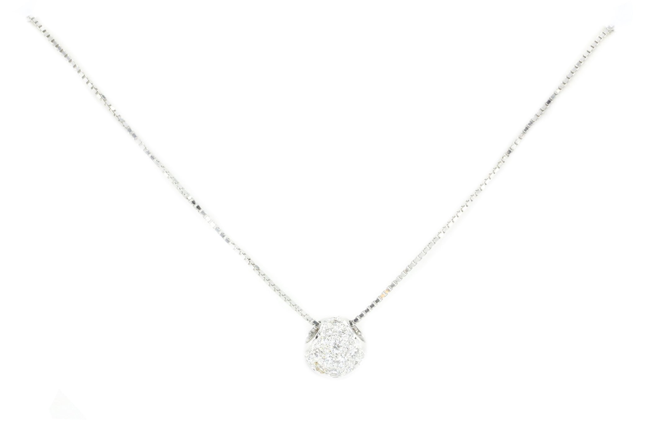 18K White Gold .15 CTW Diamond Pendant Necklace - Queen May