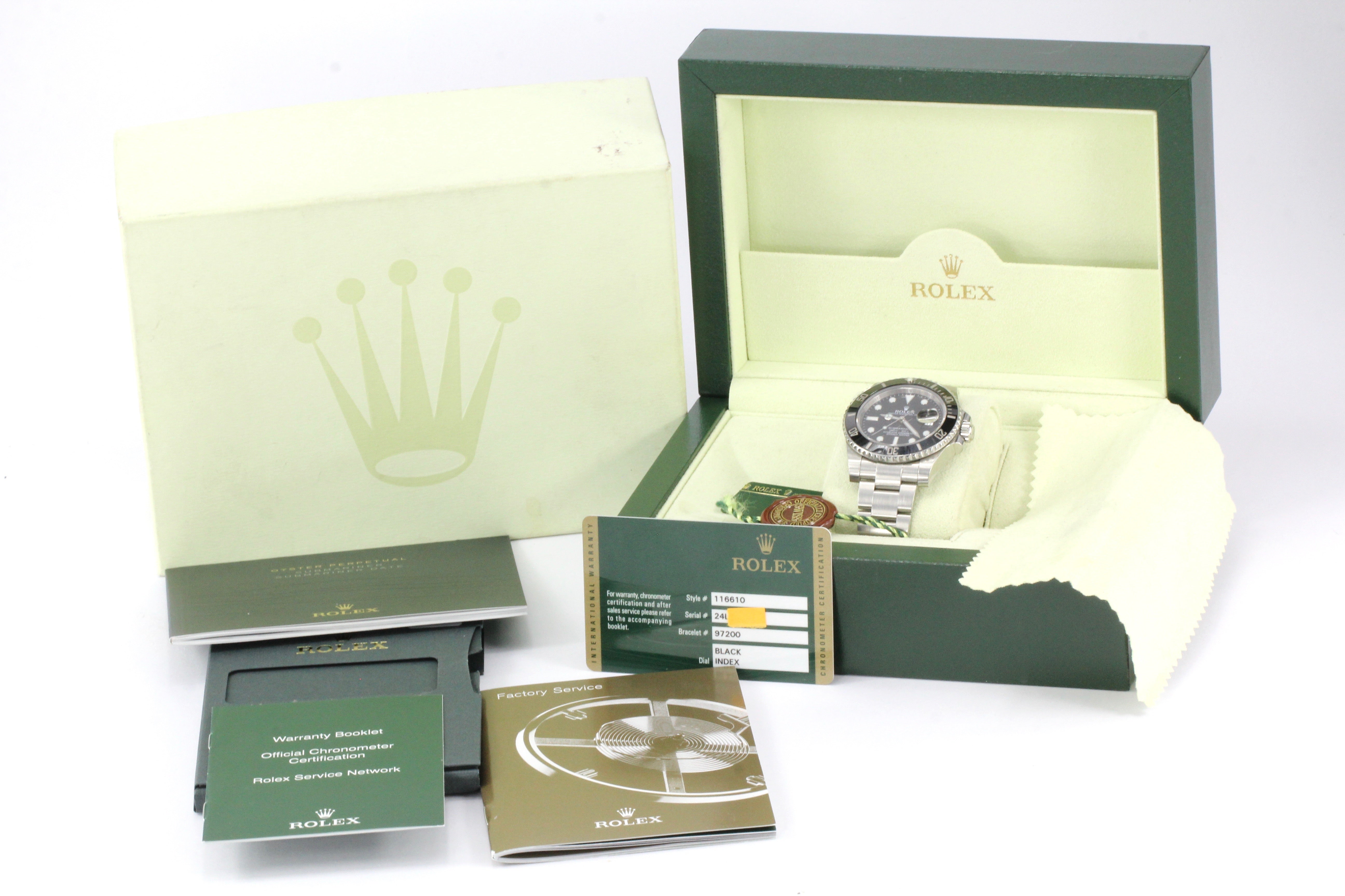 Rolex Submariner 116610 Stainless Steel Black Face 40mm 2013 - Queen May