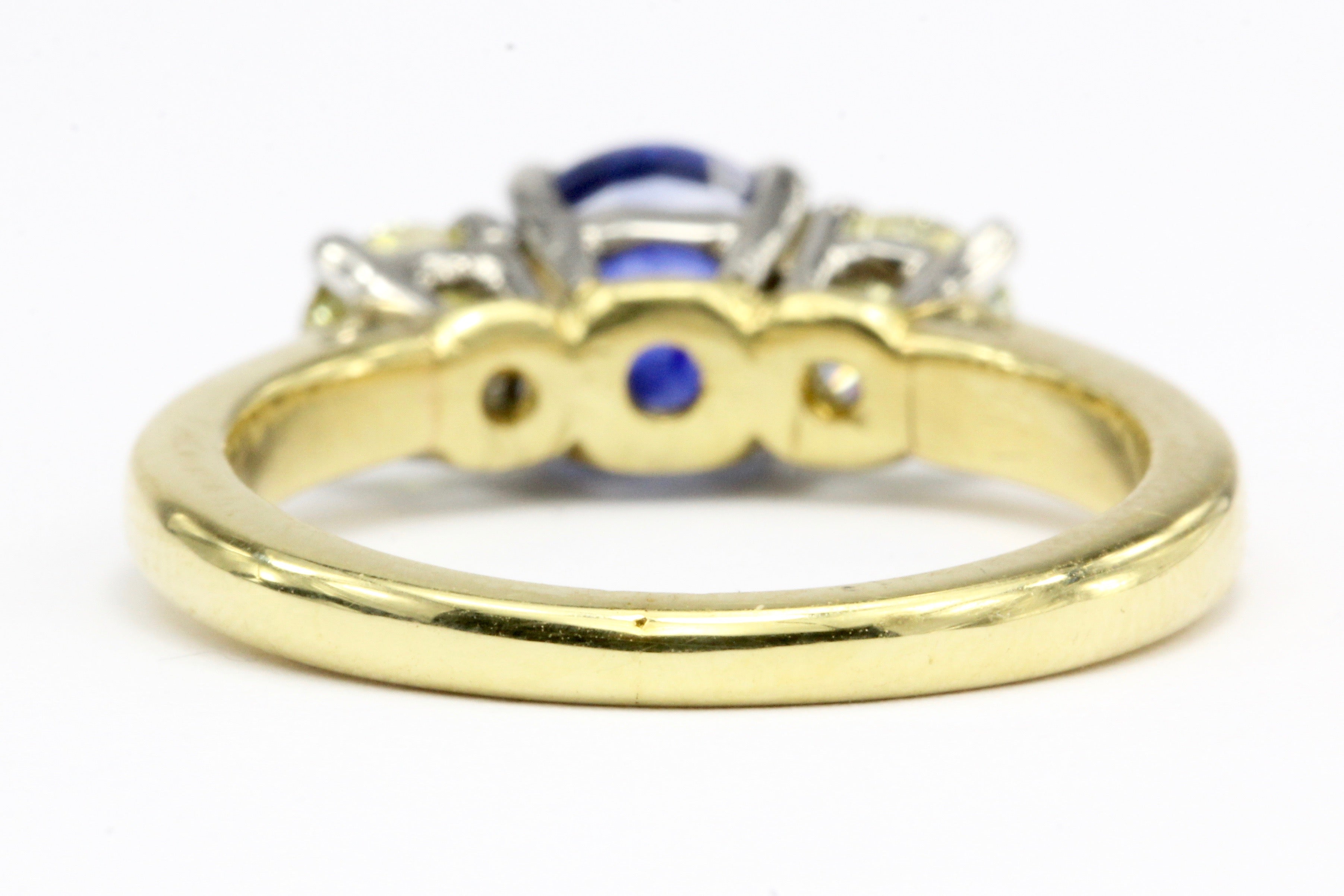18K Gold 1.52 CT Madagascar Sapphire & Natural Light Fancy Yellow Diamond Ring AGL Certificate - Queen May