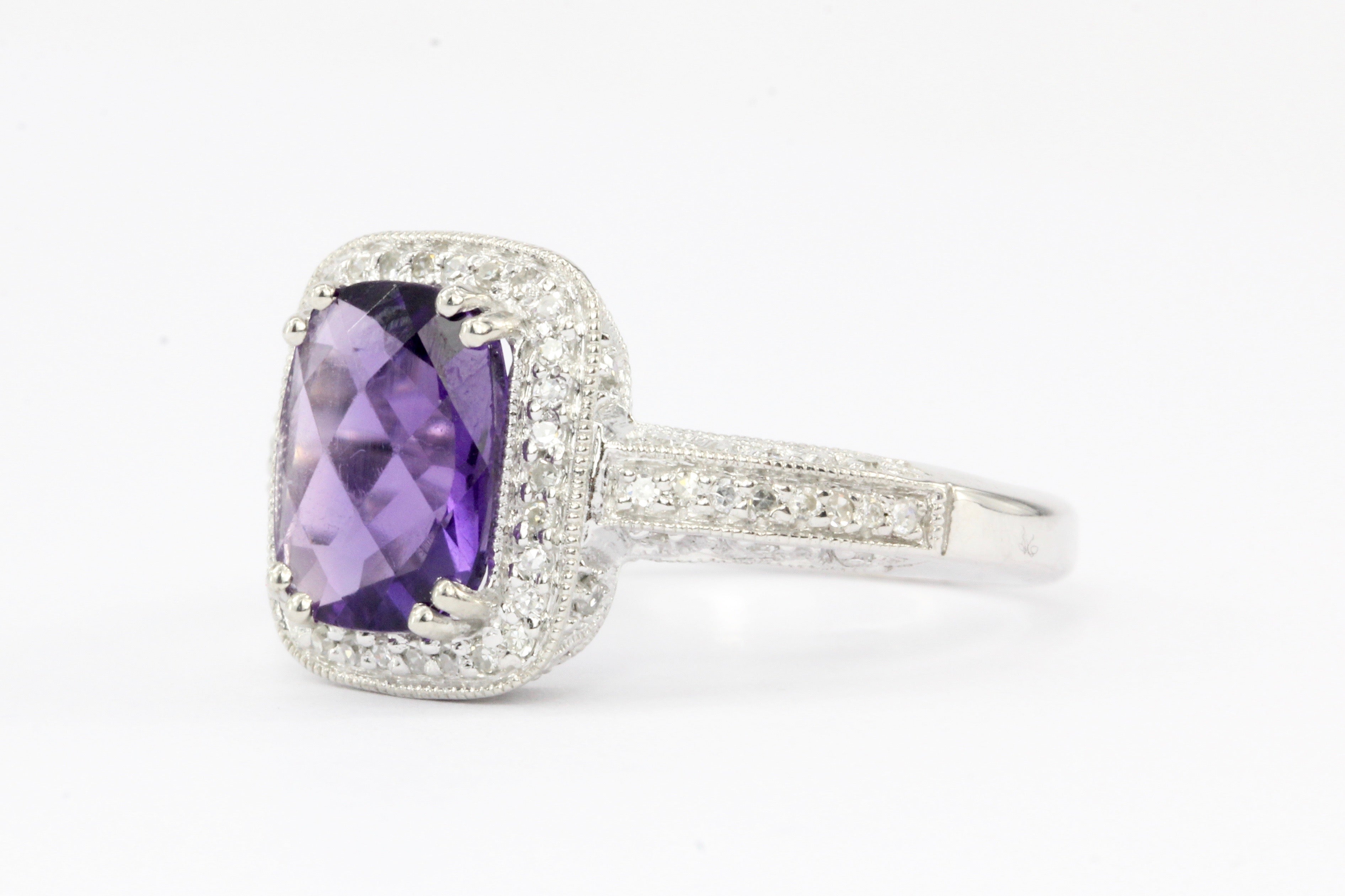 14K White Gold 1.5 CT Amethyst And Diamond Ring - Queen May