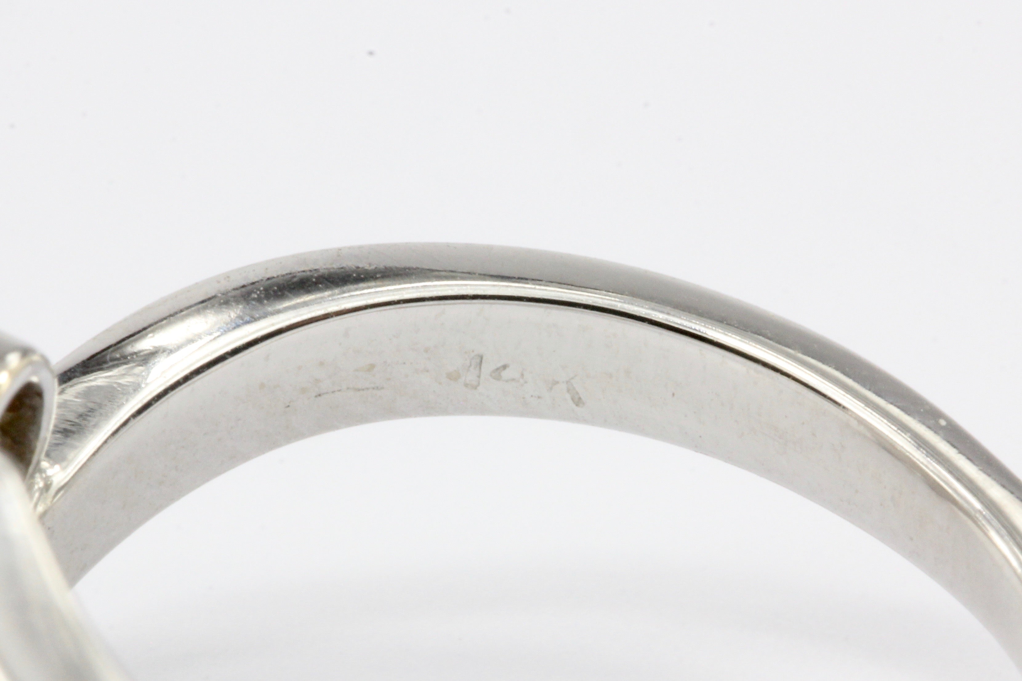 Retro 14K White Gold Asymmetrical Diamond Band Ring Size 6.75 - Queen May