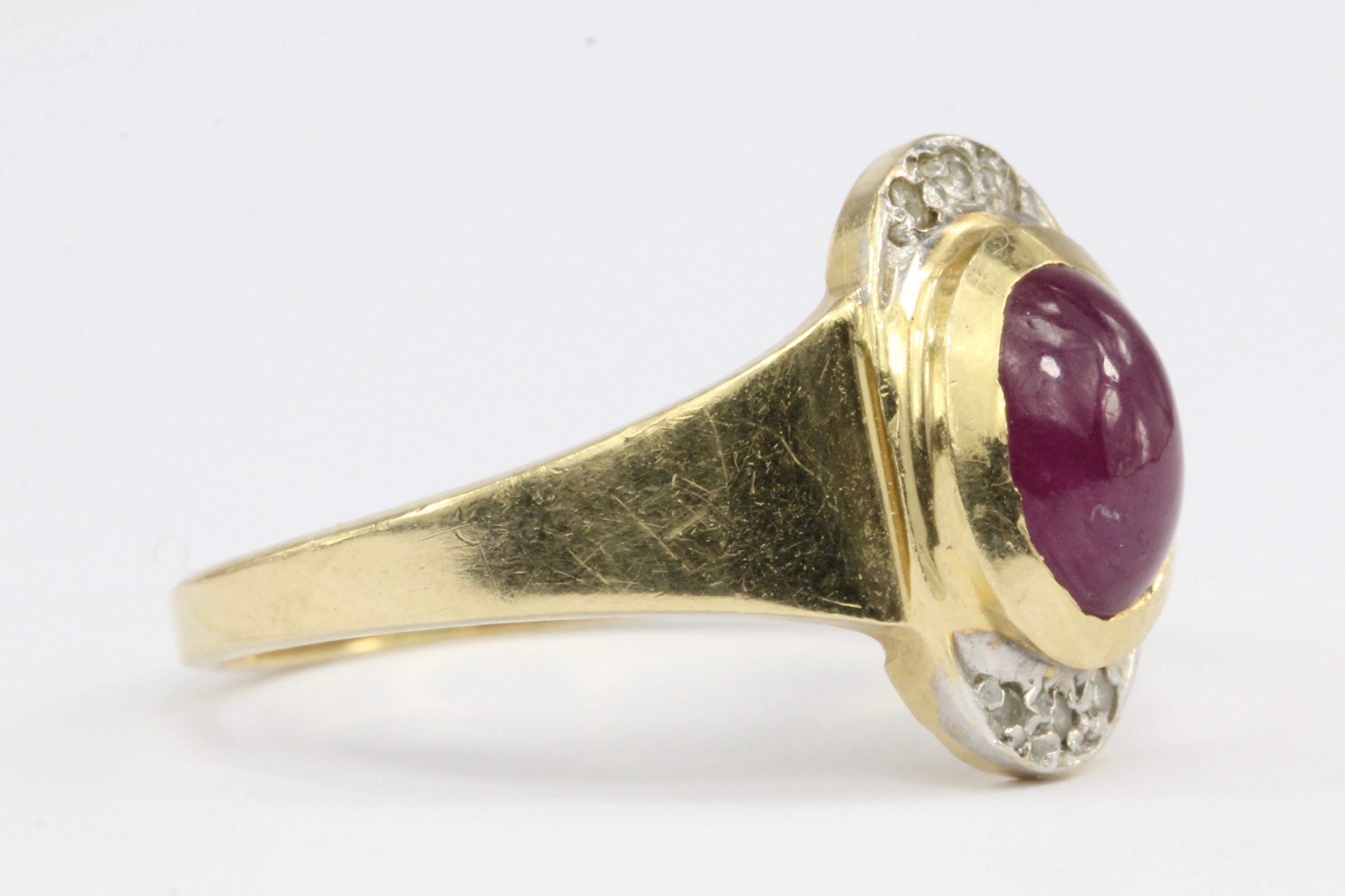 14K Yellow Gold 1.5 CT Natural Ruby Cabochon and Diamond Ring Size 7.75 - Queen May