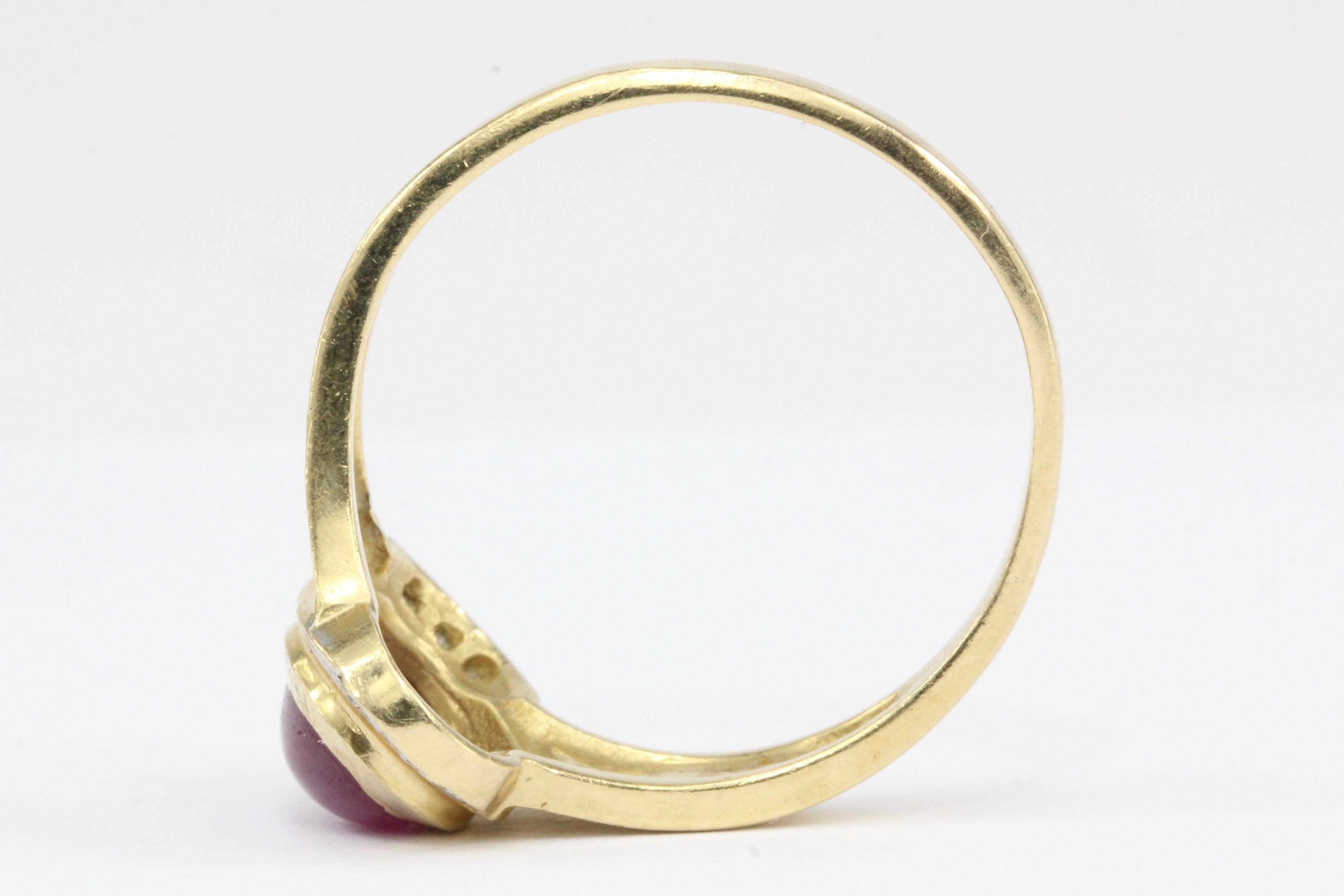 14K Yellow Gold 1.5 CT Natural Ruby Cabochon and Diamond Ring Size 7.75 - Queen May