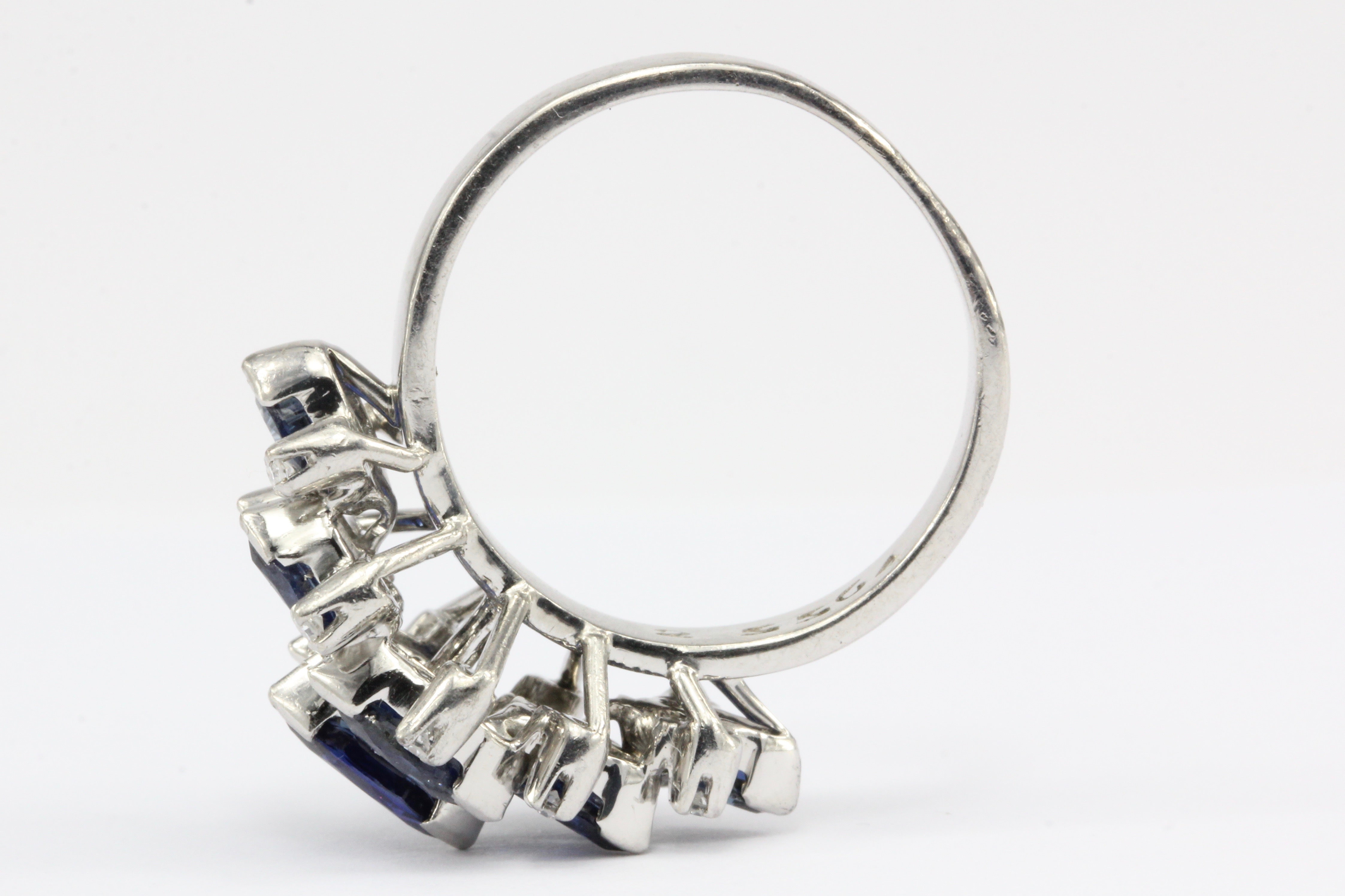 18K White Gold Natural Sapphire and Diamond Cluster Ring Size 6.75 - Queen May