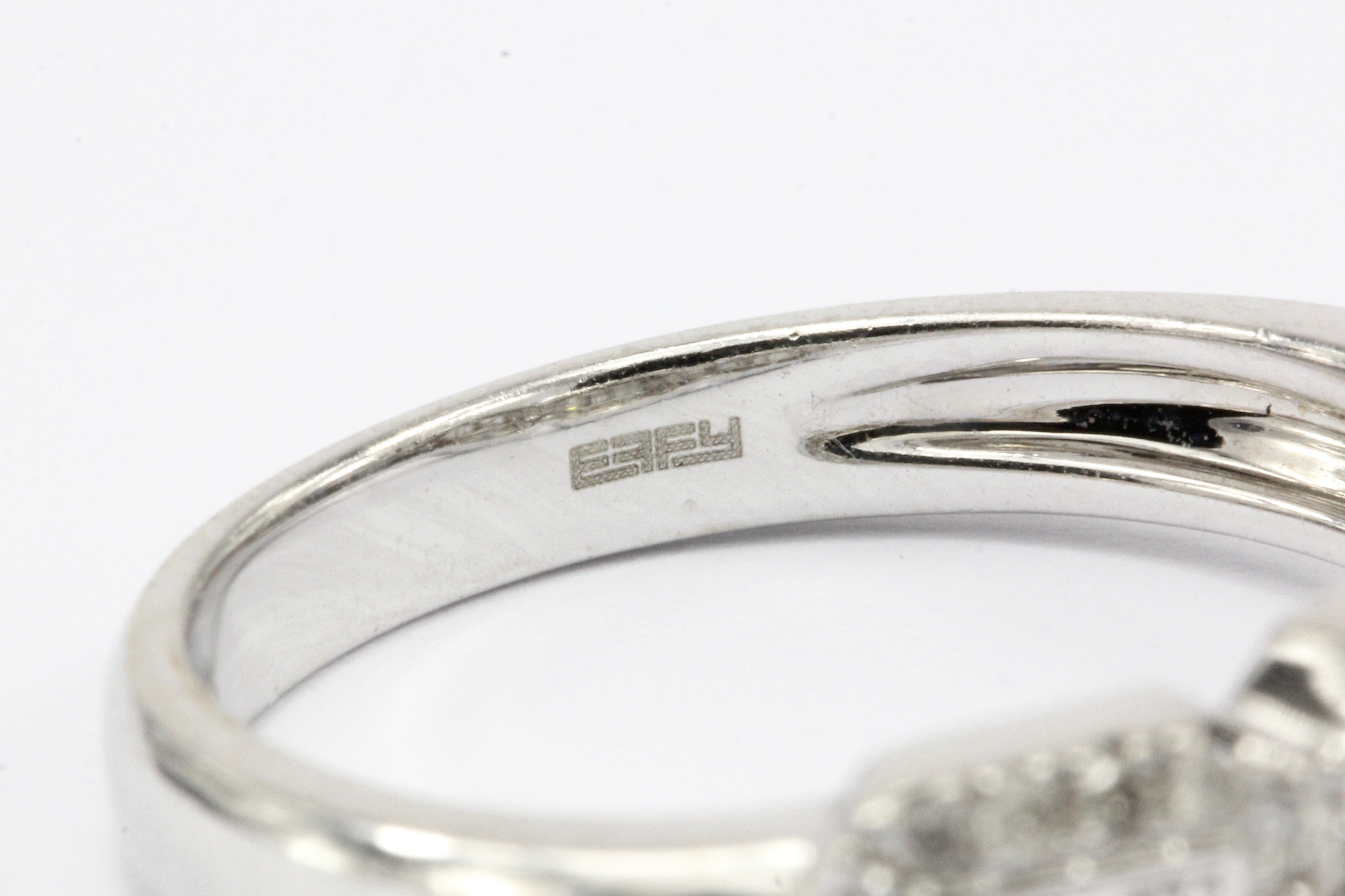 Effy 14K White Gold Diamond Baguette Ring Band Size 7 - Queen May