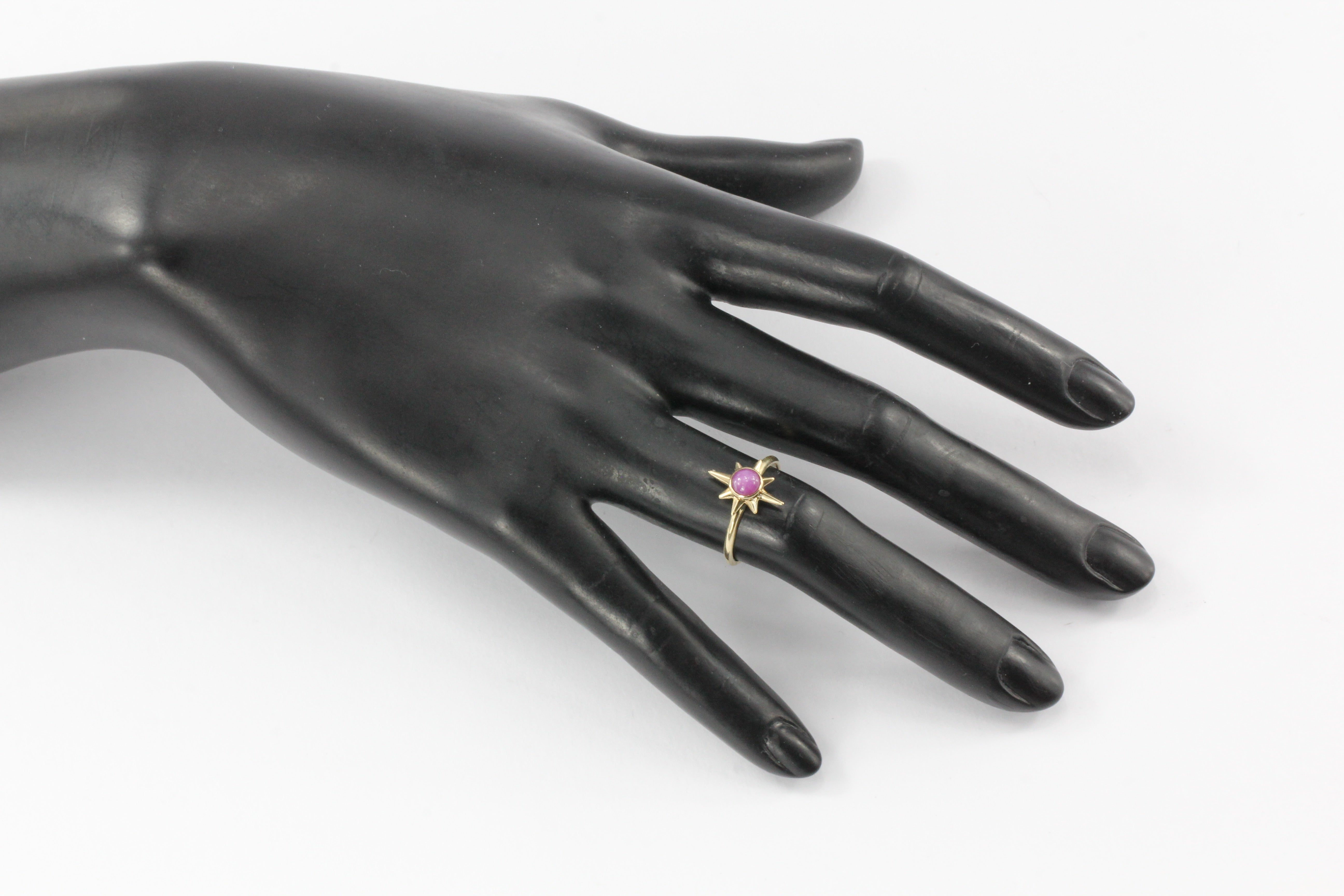 14K Yellow Gold Pink Star Sapphire Ring Size 7 - Queen May