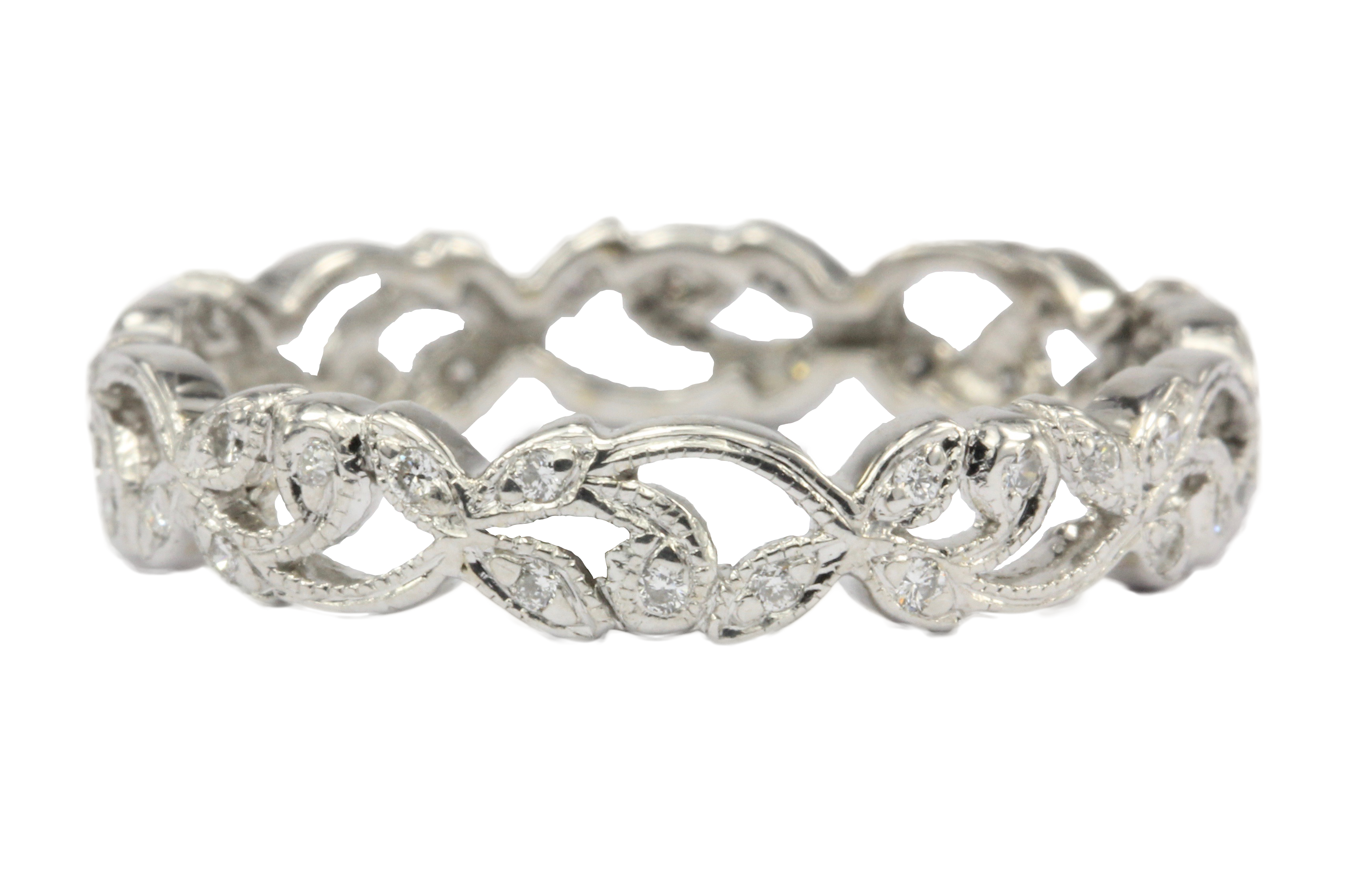 18K White Gold Diamond Scrolling Leaf Motif Wedding Band Size 6 - Queen May