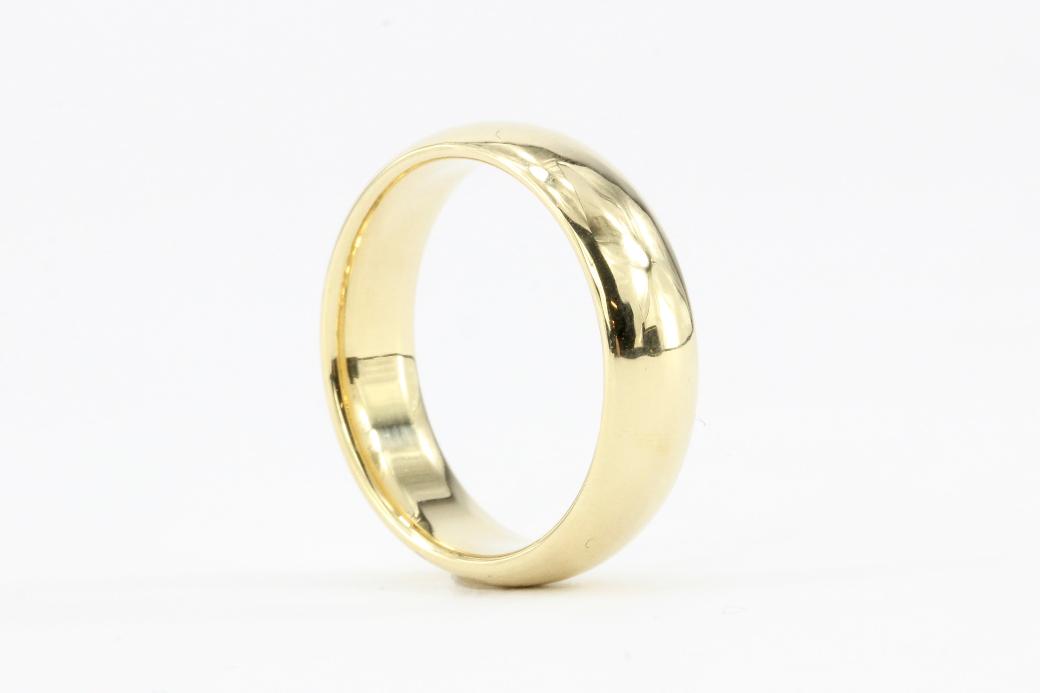 Tiffany & Co. Yellow Gold Wedding Band Size 9 - Queen May