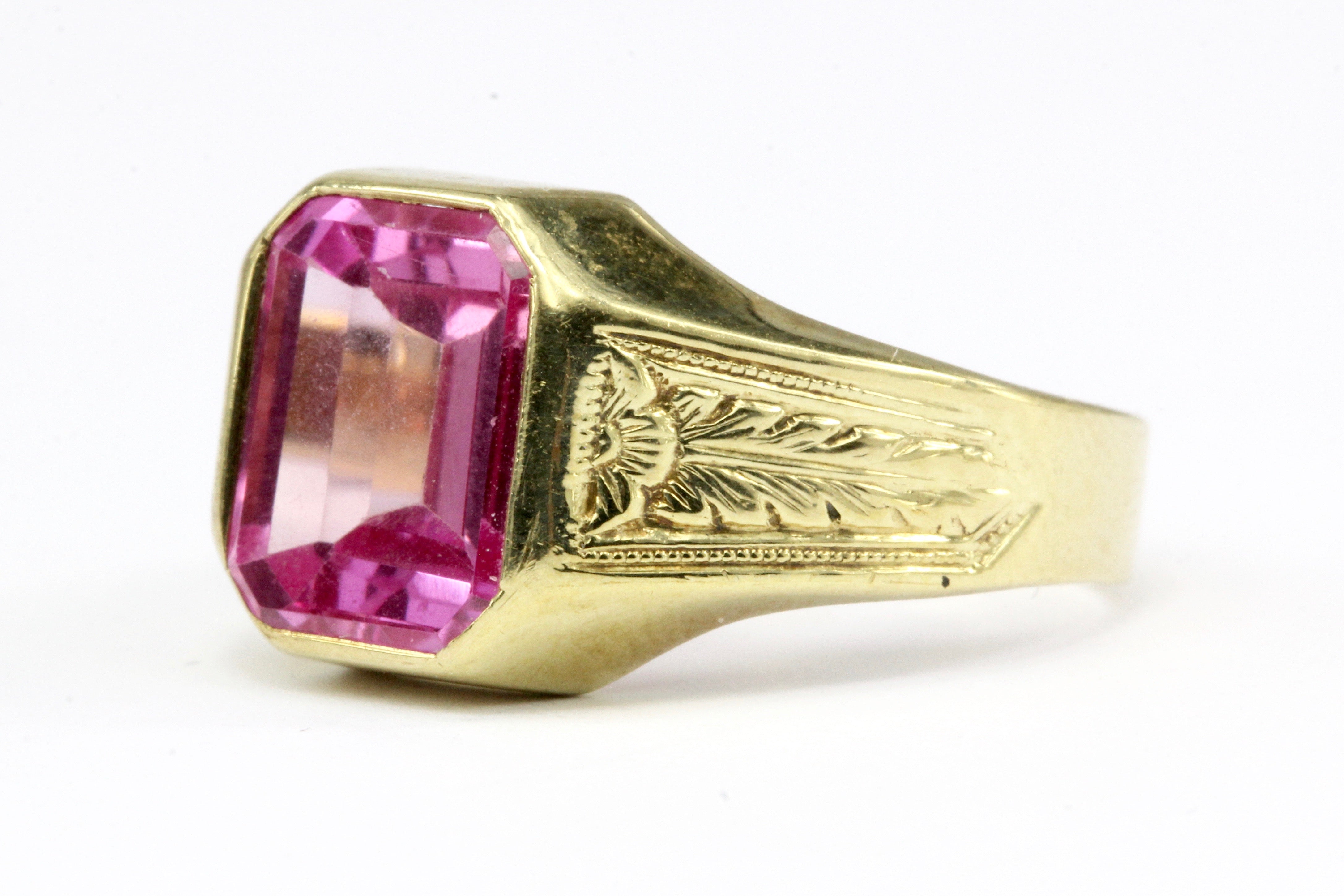 Retro 10K Yellow Gold Pink Sapphire Ring Size 7 - Queen May