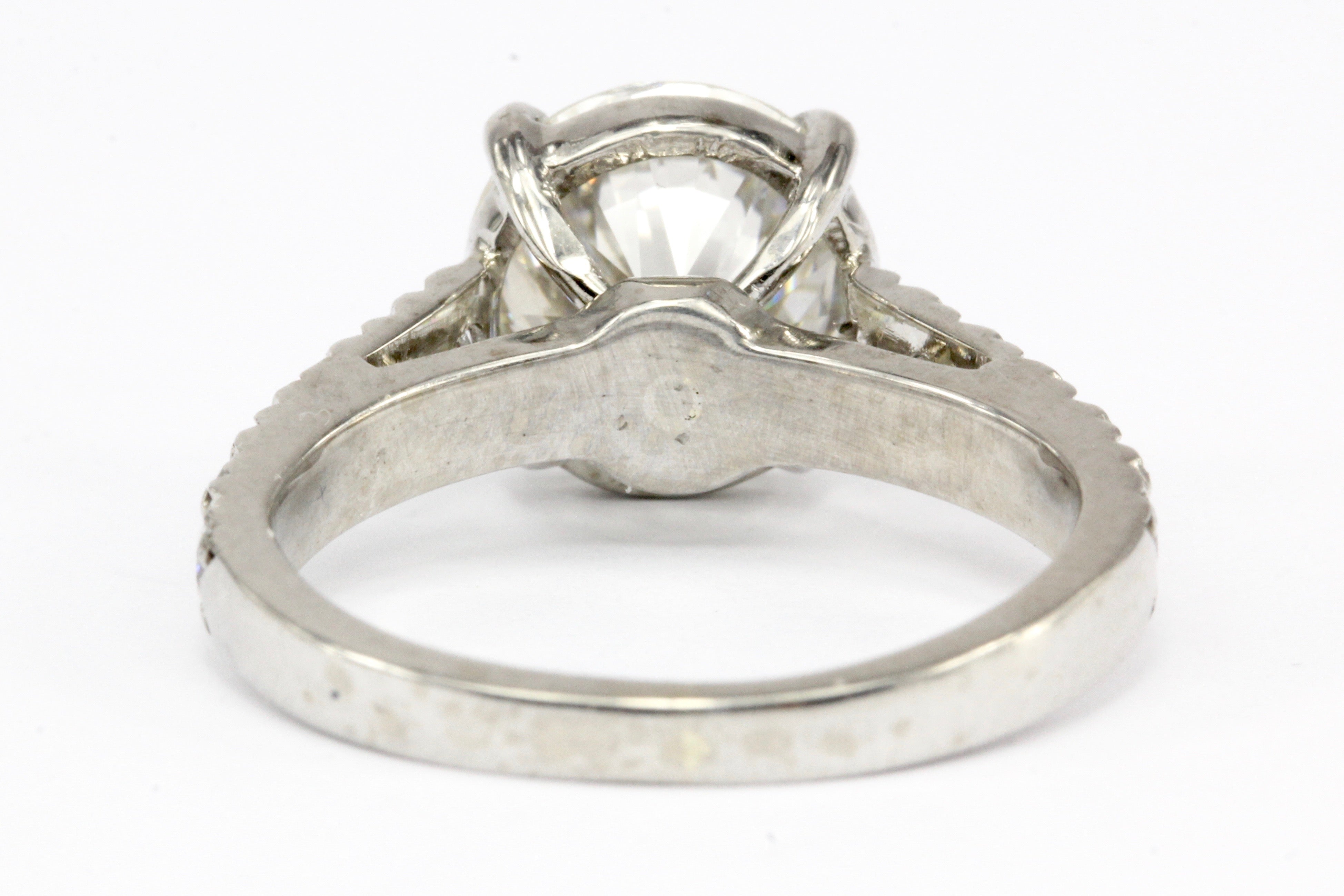 18K White Gold GIA 2.59 CT Diamond Engagement Ring Size 5 - Queen May