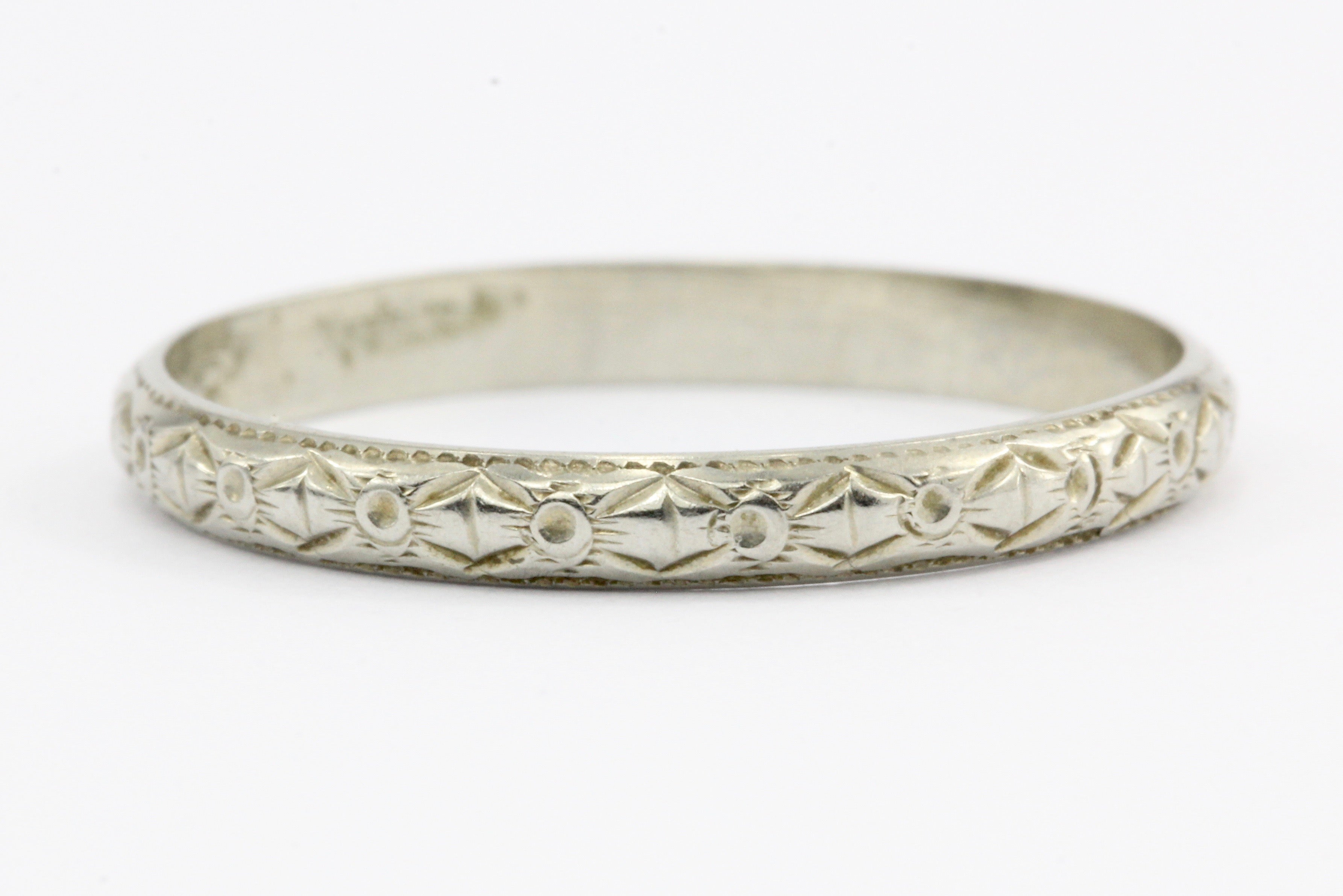 Art Deco 18K White Gold Wedding Band size 7.25 c.1930's - Queen May