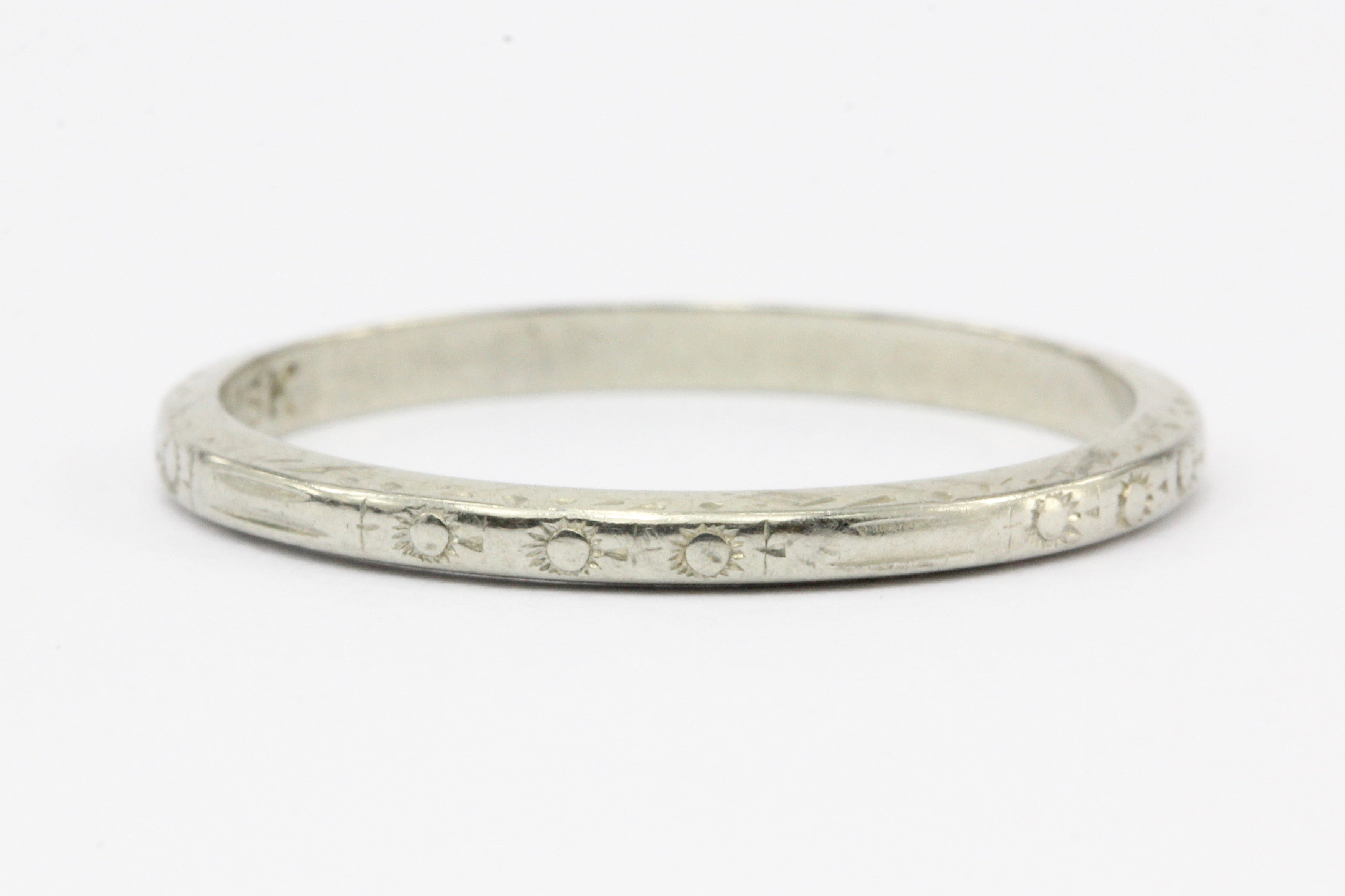 Art Deco 18K White Gold Wedding Band c.1920's - Queen May