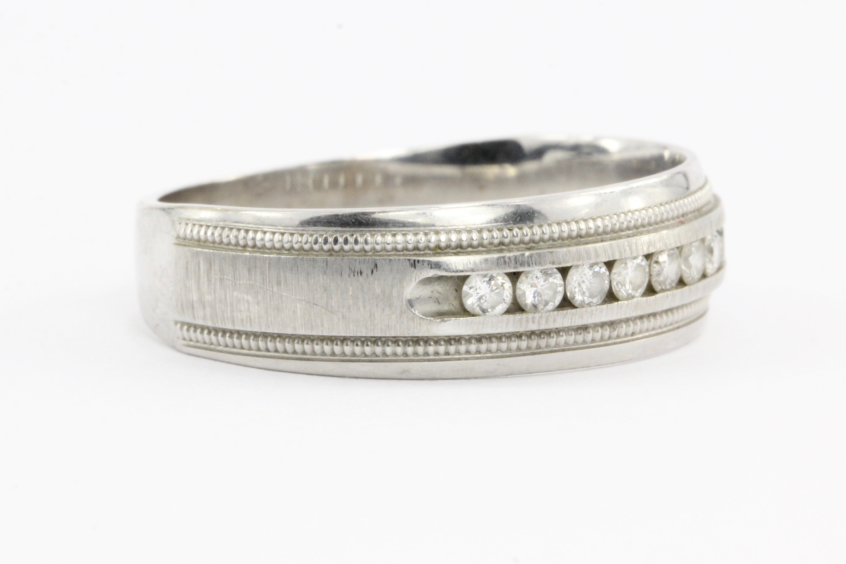 10K White Gold Diamond Mens Band Ring .25 CTW Size 10.75 - Queen May